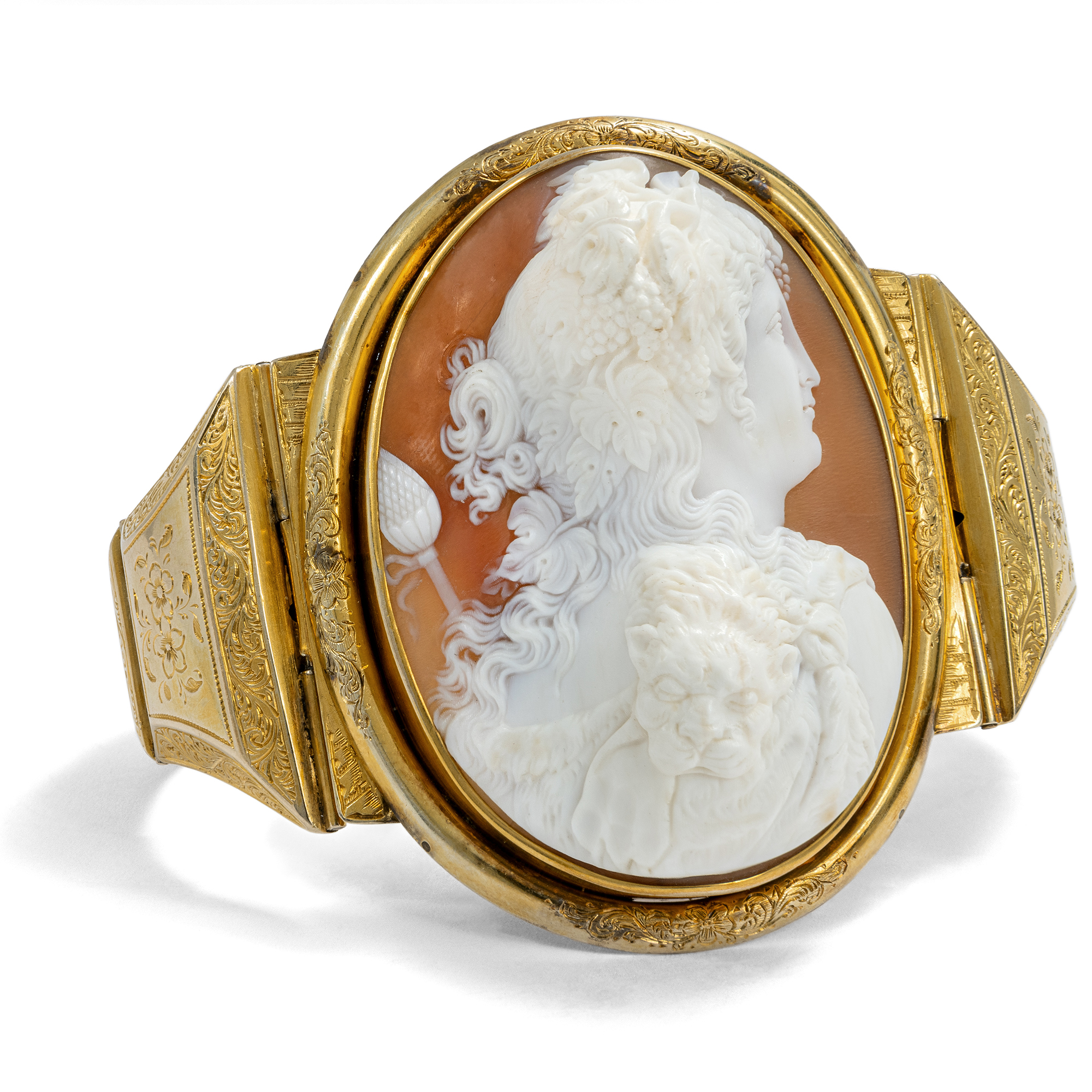 Fine Victorian Gold Bracelet with a Shell Cameo of a Bacchante, c. 1870