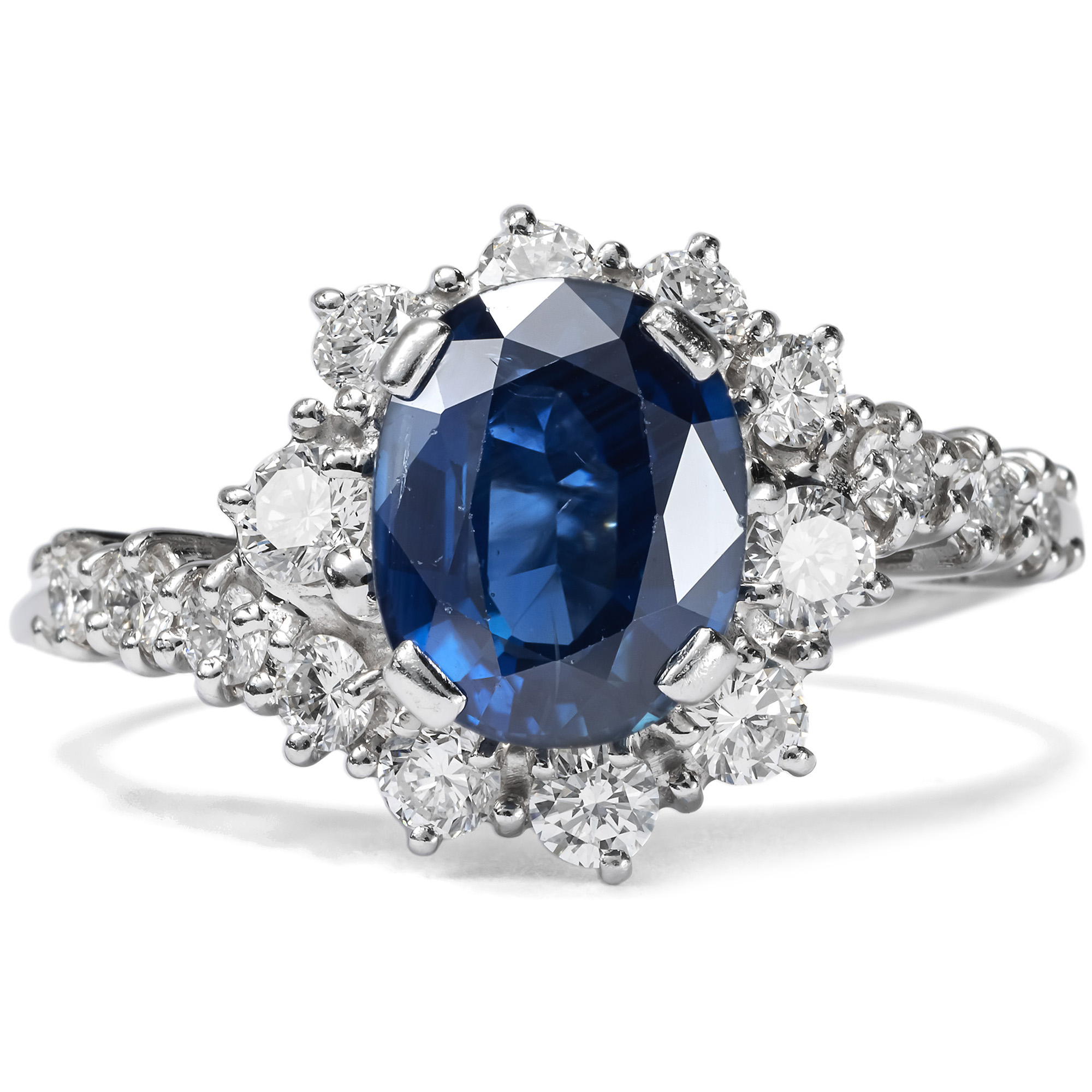 High quality vintage sapphire and diamond ring in white gold, Germany circa 1970