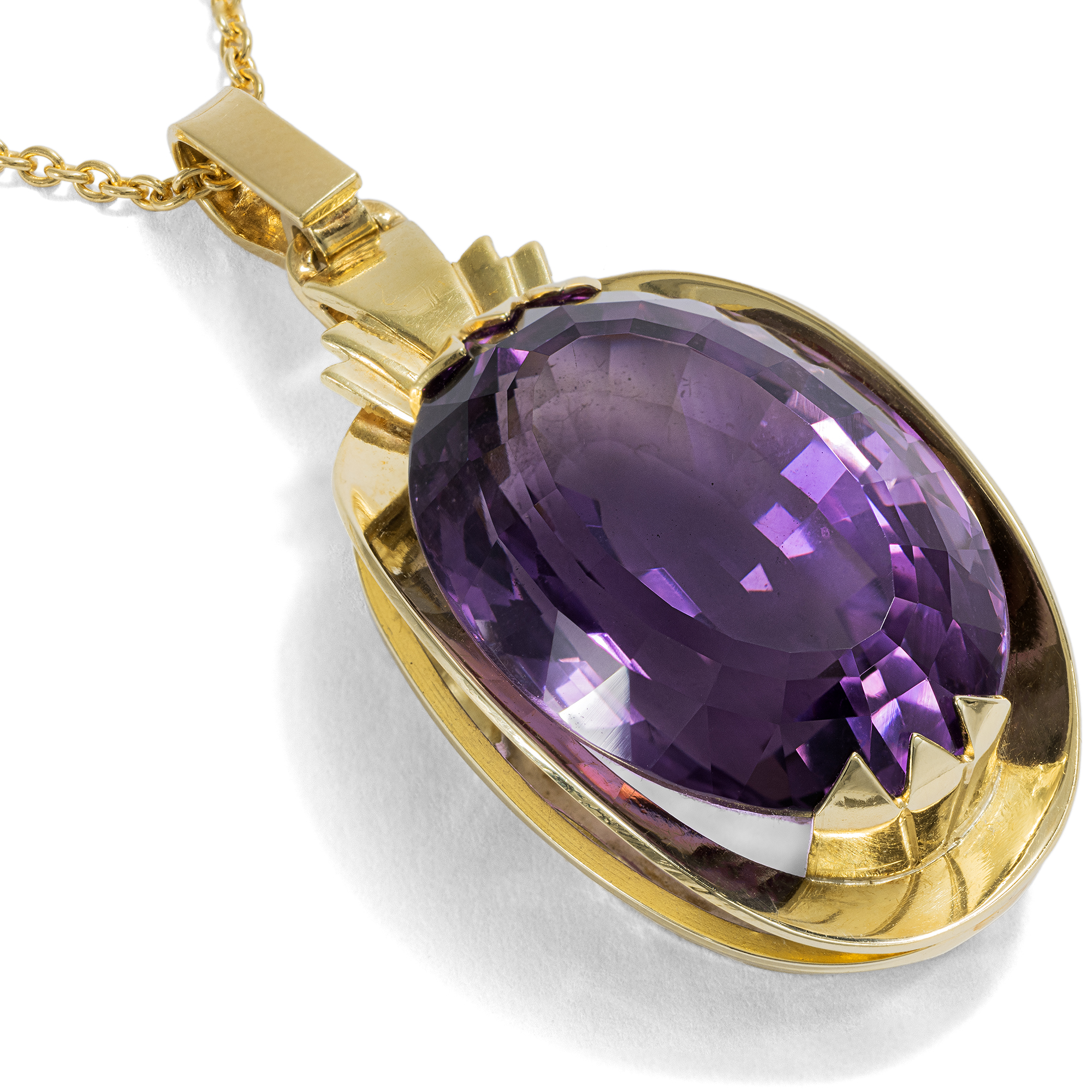 Beautiful Vintage Pendant With Amethyst in Gold on Chain, Circa 1960