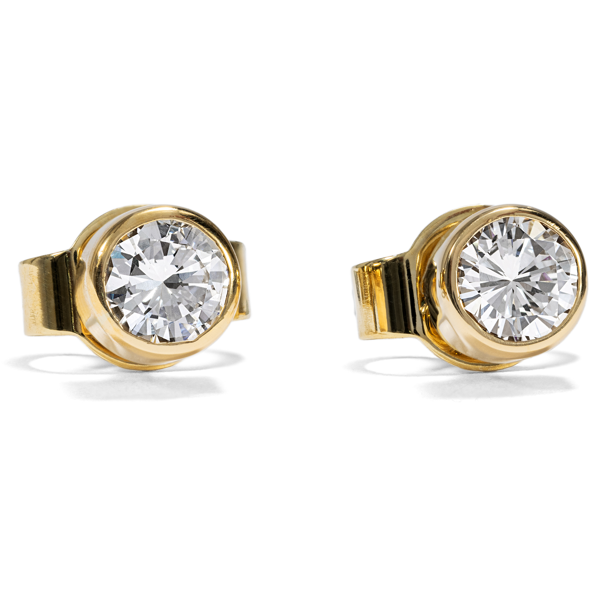 Fine Vintage Stud Earrings with Half a Carat of Diamonds in Yellow Gold, c. 1990