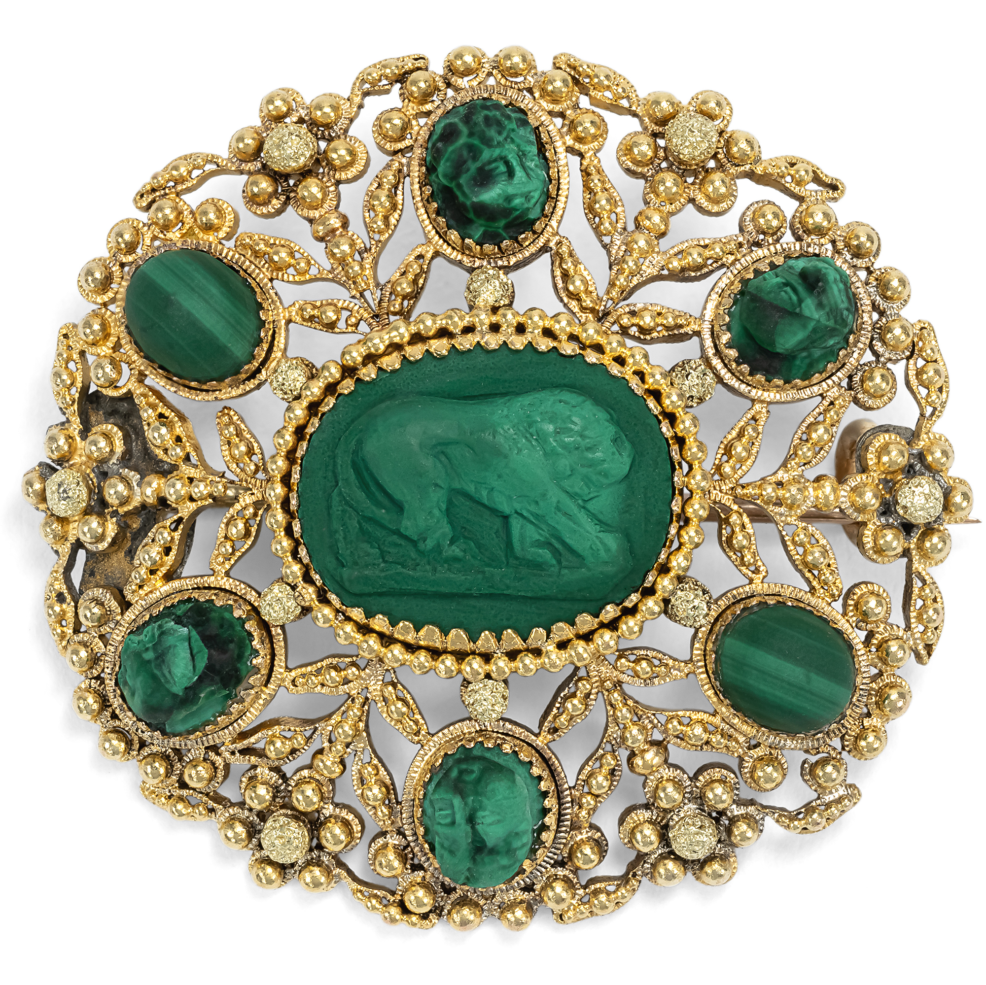 Klassizistische Brosche mit Gemmen aus Malachit in Gold, um 1820 Klassizistische Brosche mit Gemmen aus Malachit in Gold, um 1820