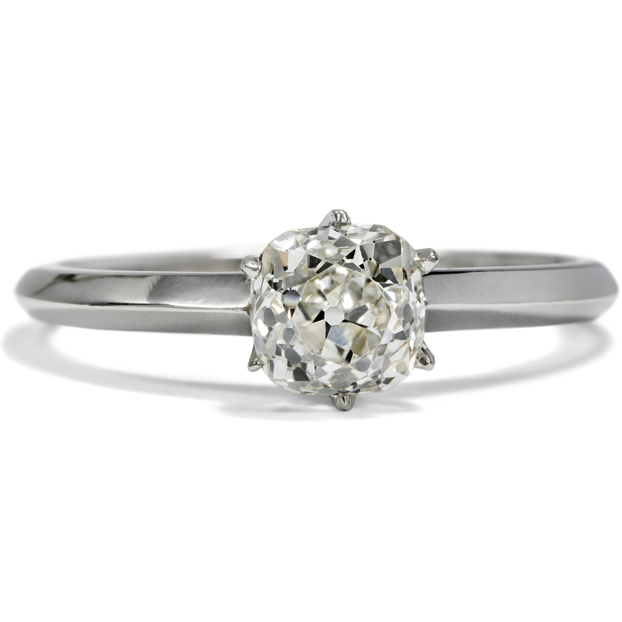 Timeless 0.96 ct Diamond (J/si) Solitaire Ring in Platinum, Berlin 2024