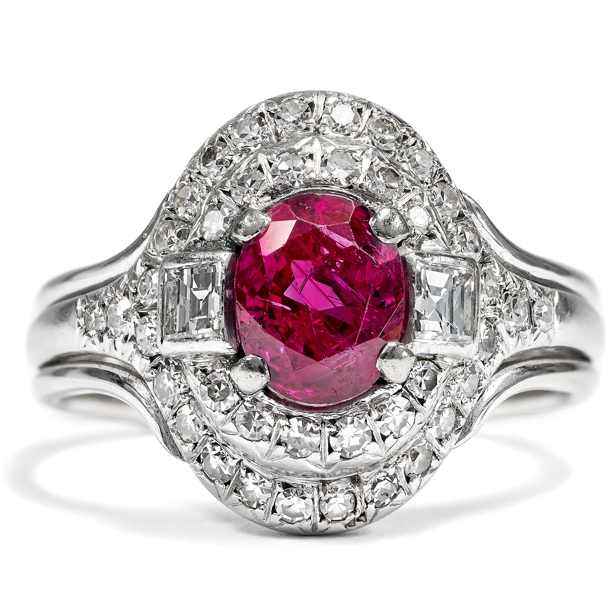 Luxurious Vintage Ring with Burmese Ruby & Diamonds in Platinum, c. 1950s