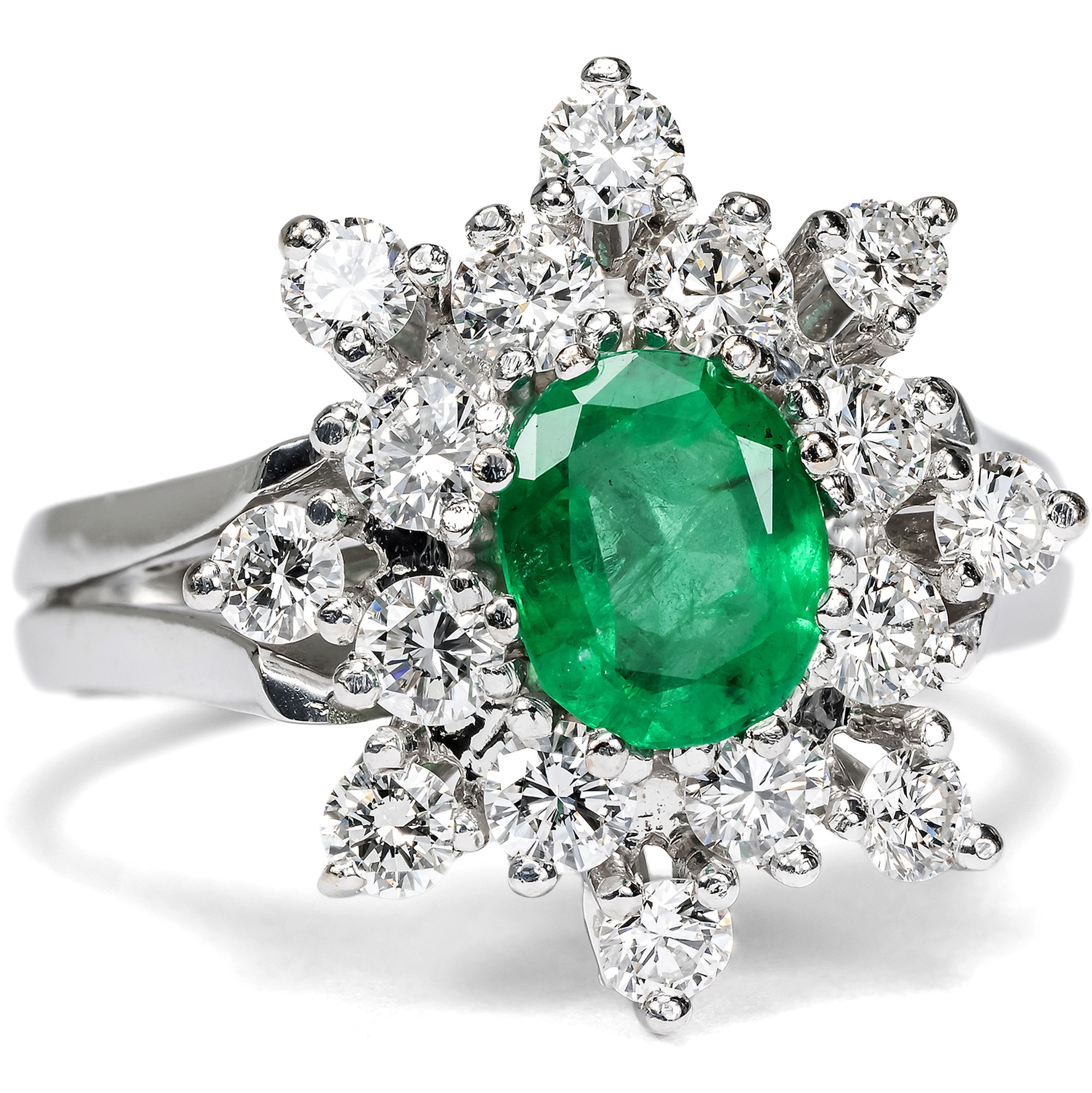 Vintage Cluster Ring with Emerald and Brilliants, c. 1970s