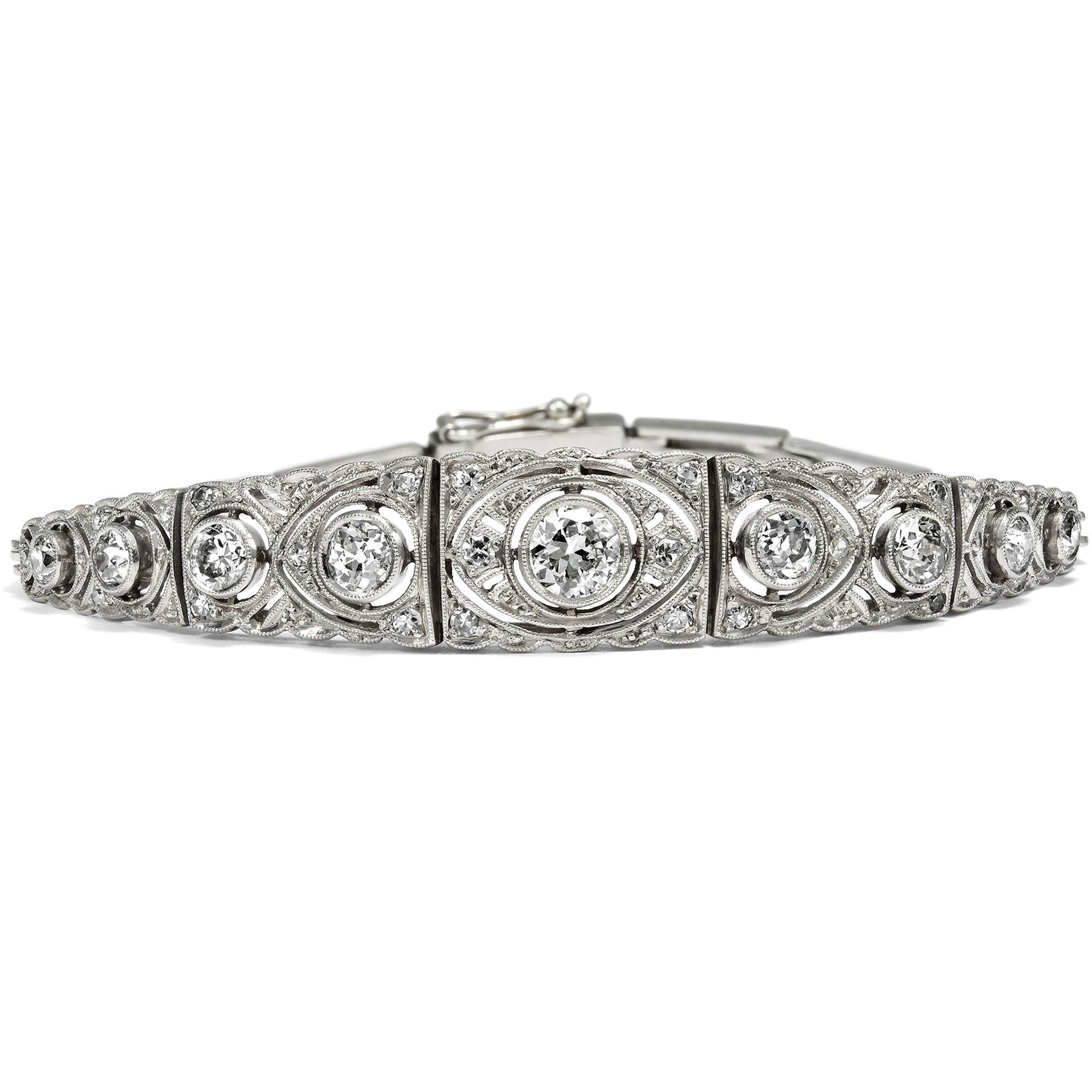 Luxurious Déco Diamond Platinum Bracelet, c. 1920s