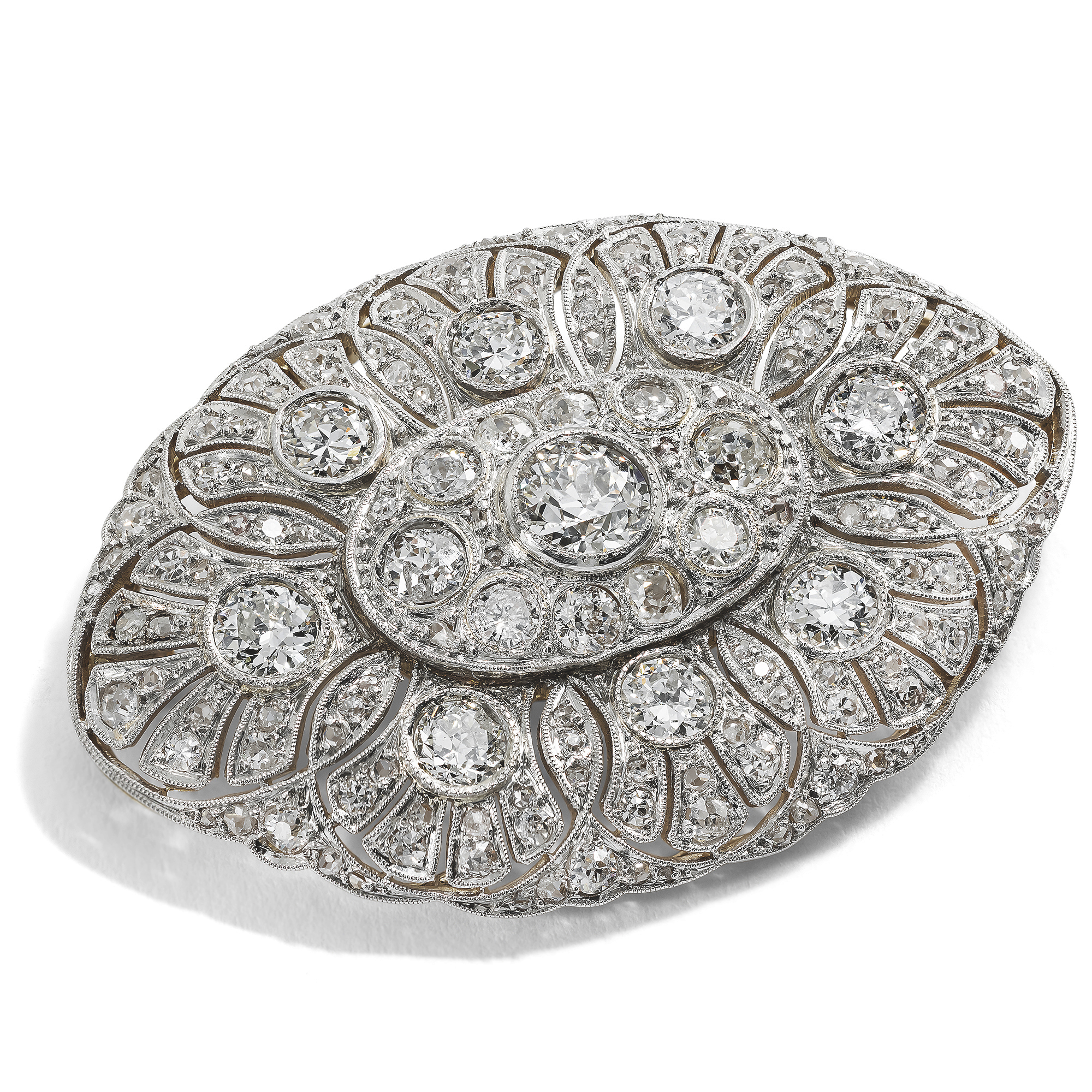 Glamorous 5.74 ct Diamond Déco Brooch, c. 1930s