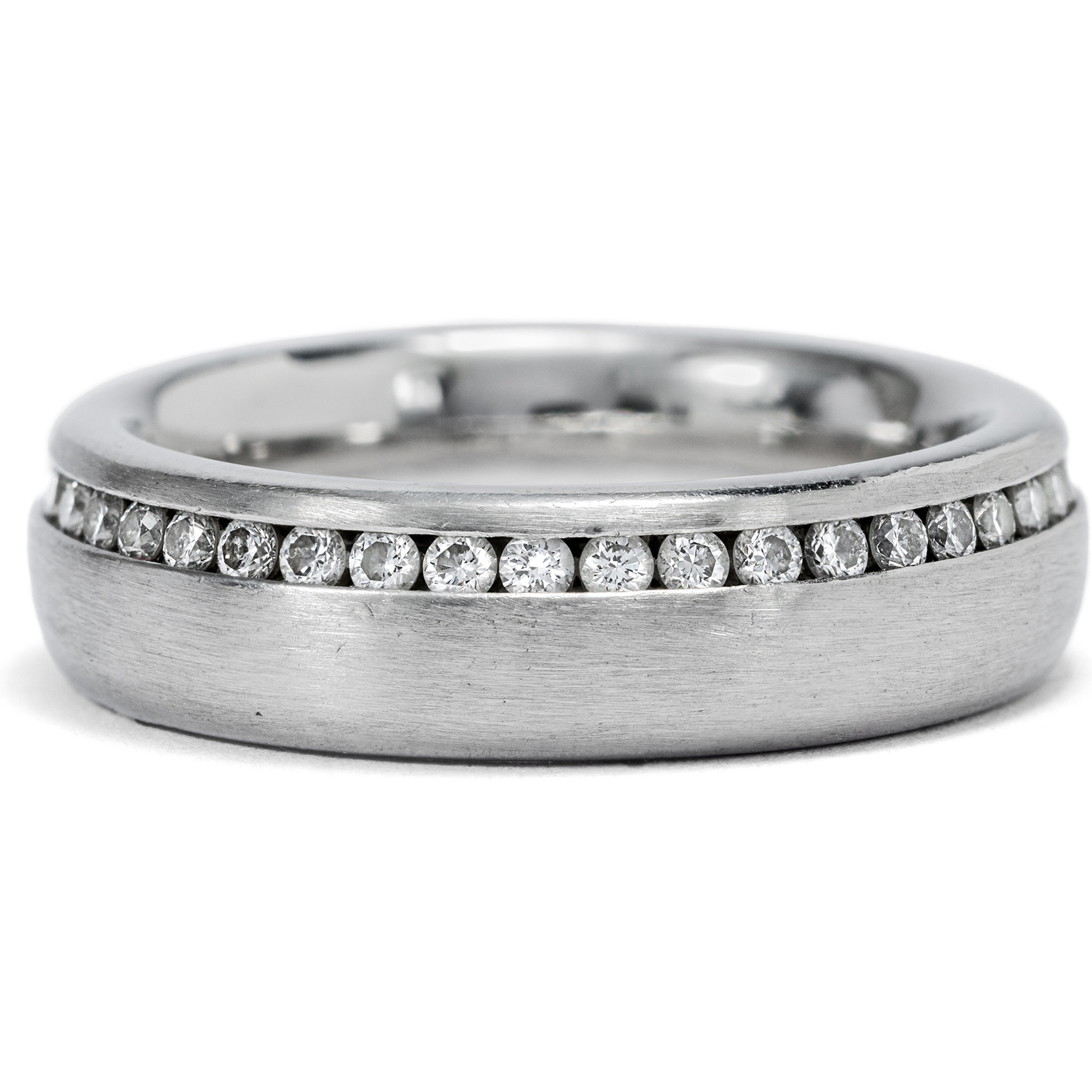 Moderner Platinring mit umlaufenden Brillanten, RW 50,5, um 2000 Moderner Platinring mit umlaufenden Brillanten, RW 50,5, um 2000