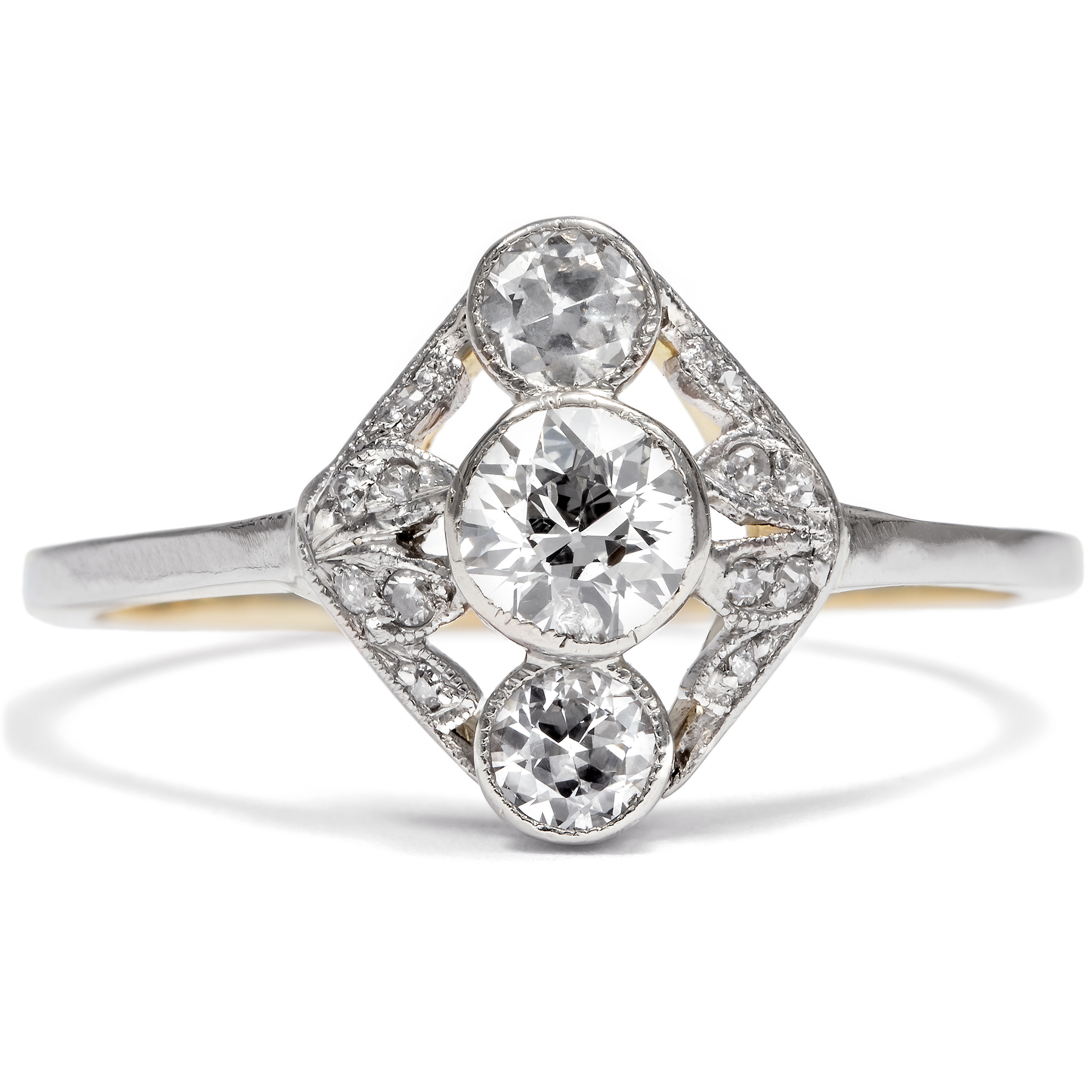 Delicate Antique Diamond Ring in Platinum on Gold, c. 1910