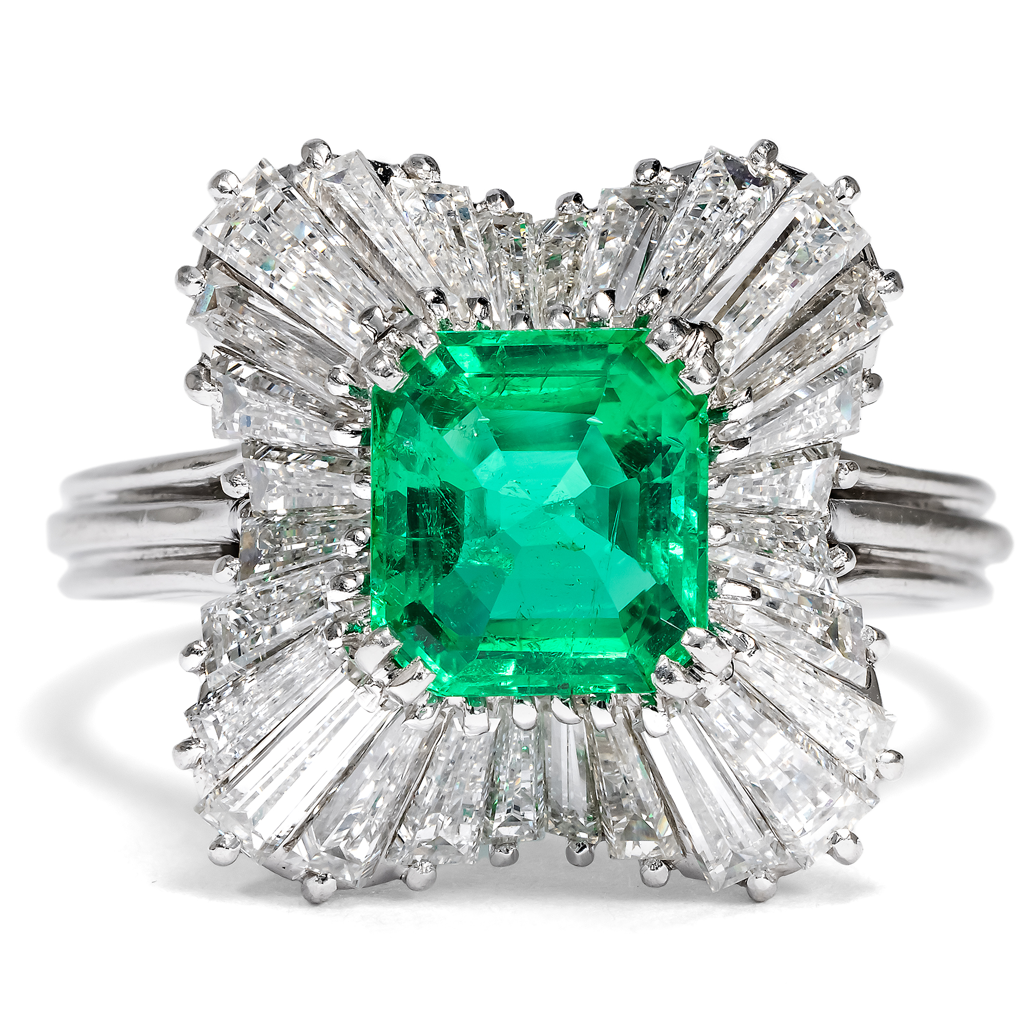 Vintage Ballerina Ring with Colombian Emerald & Diamonds, c. 1970