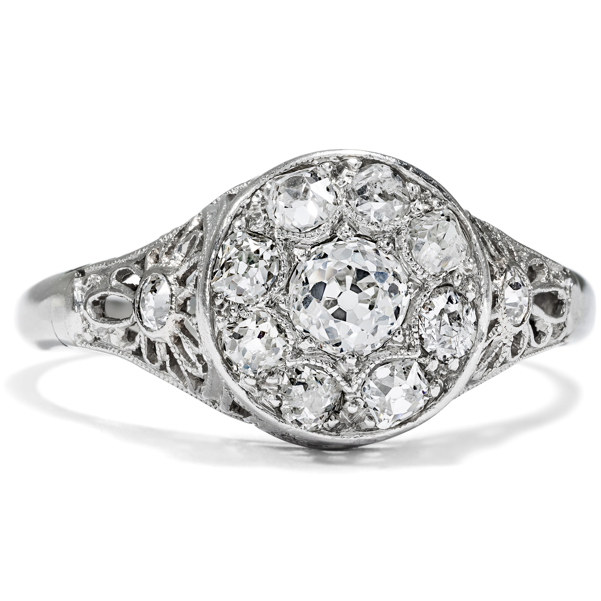 Elegant Déco Ring with Old Cut Diamonds, c. 1925