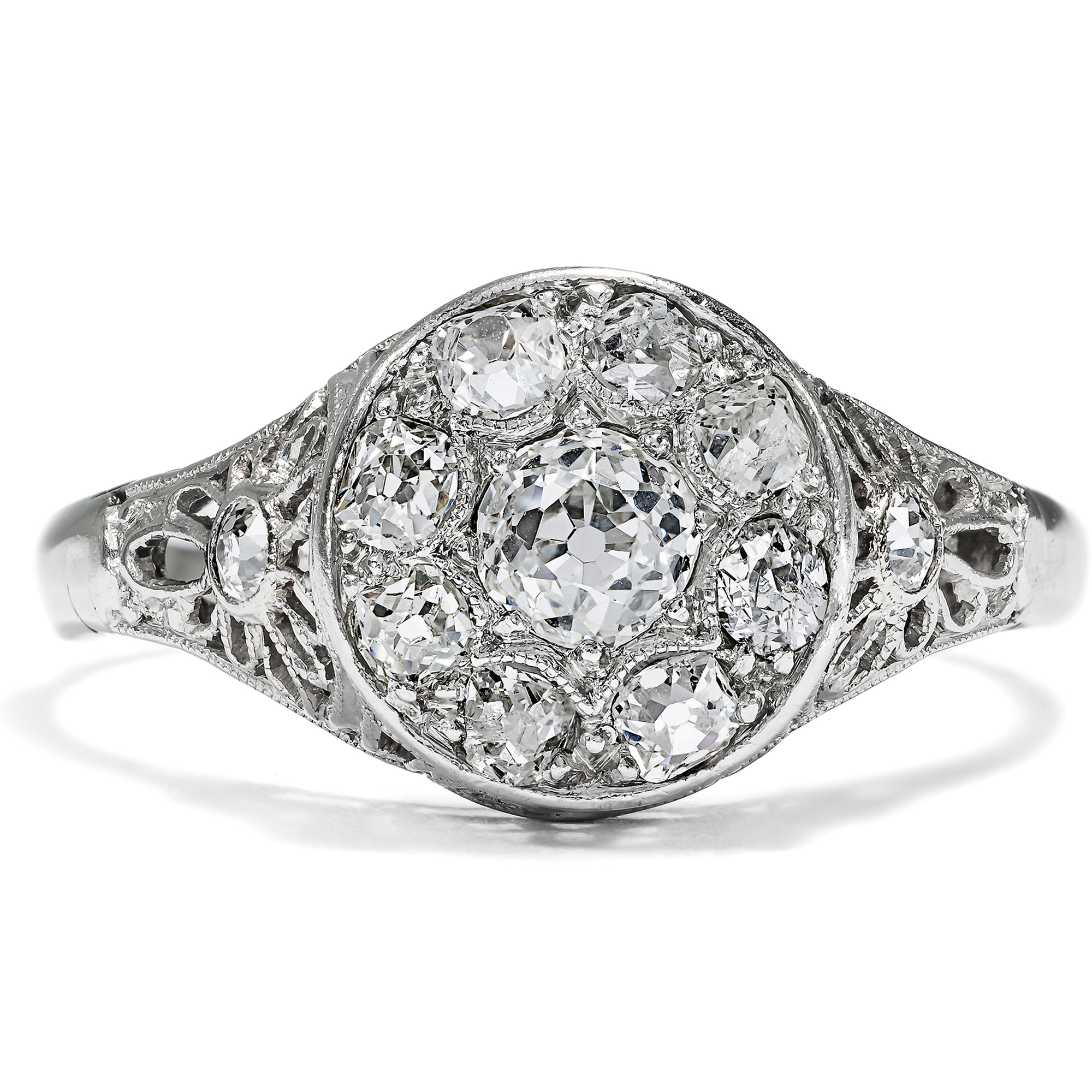 Elegant Déco Ring with Old Cut Diamonds, c. 1925