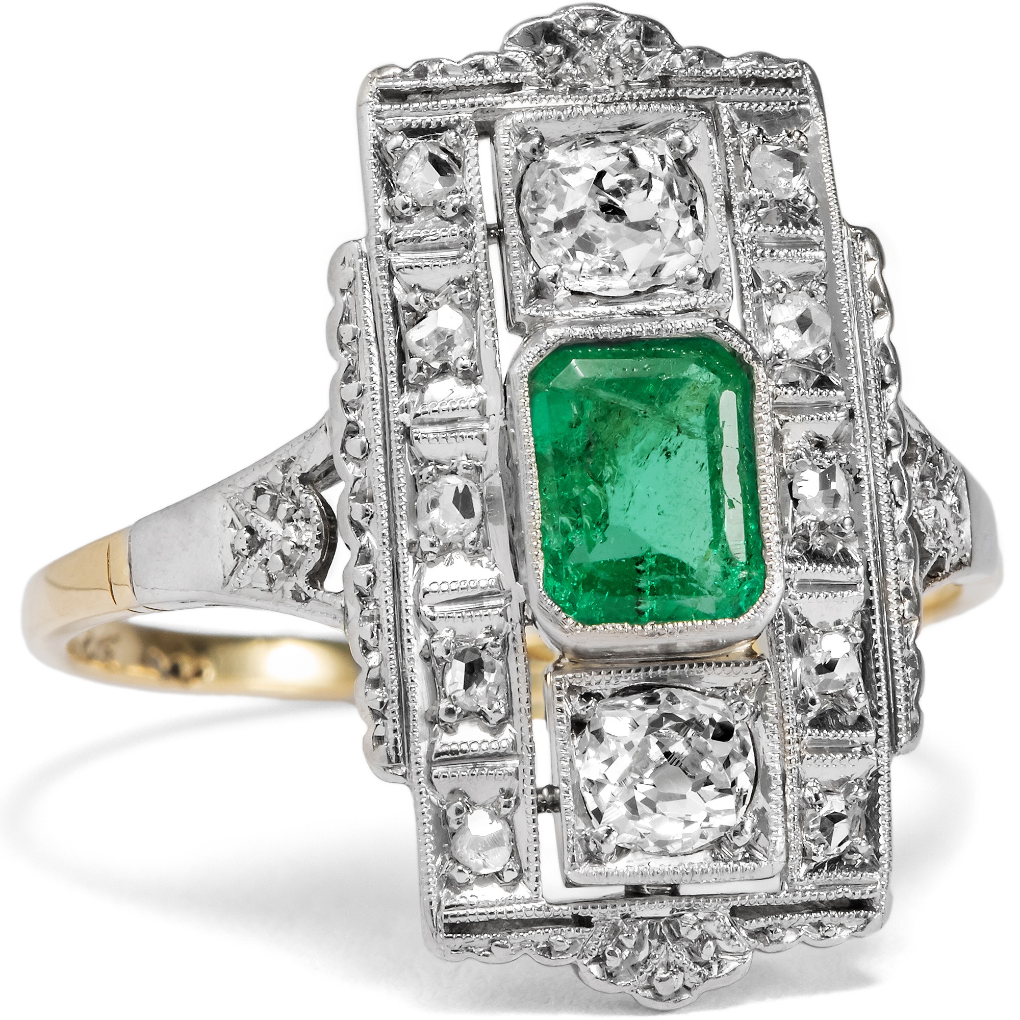 Classic Déco Ring with Colombian Emerald and Diamonds, c. 1925