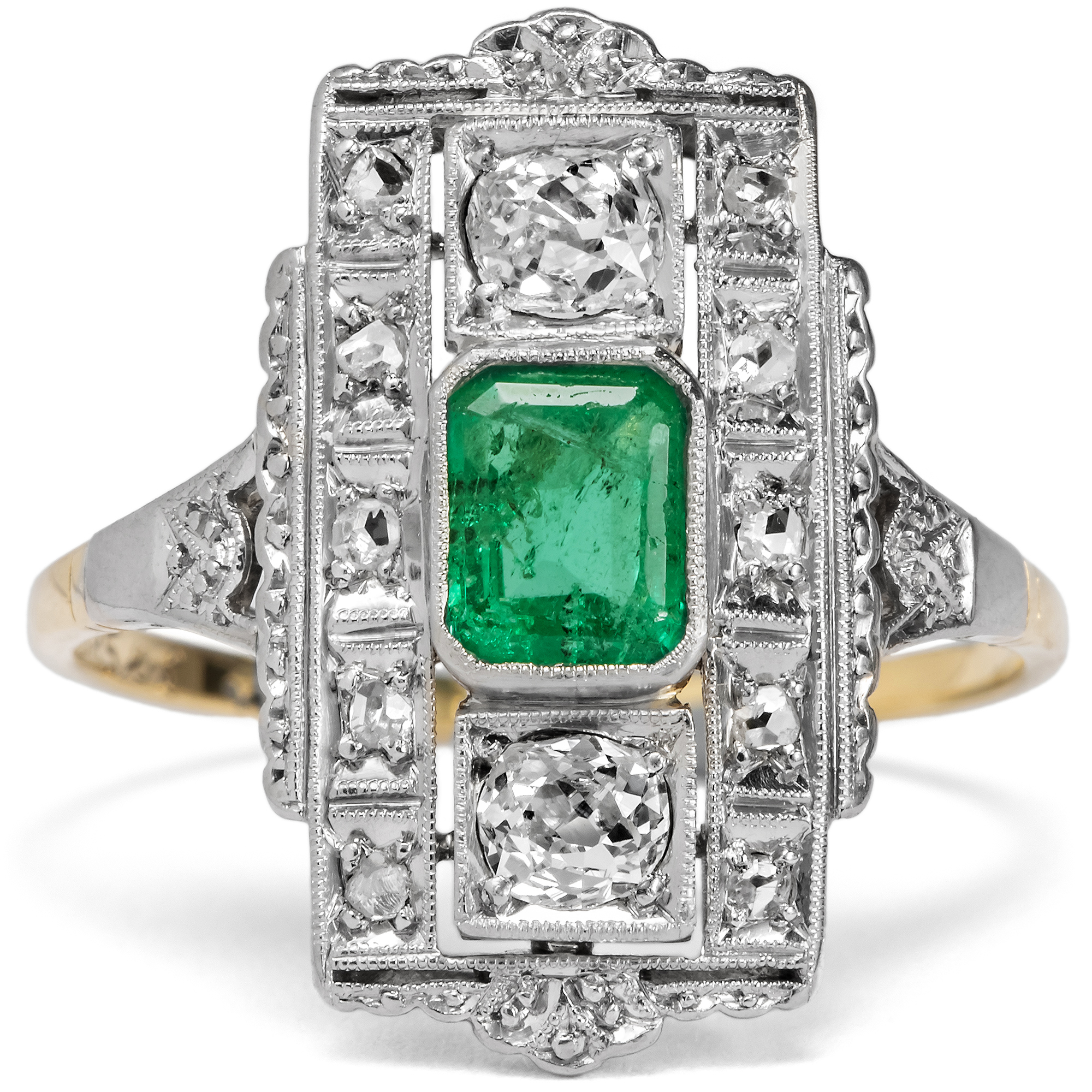 Classic Déco Ring with Colombian Emerald and Diamonds, c. 1925