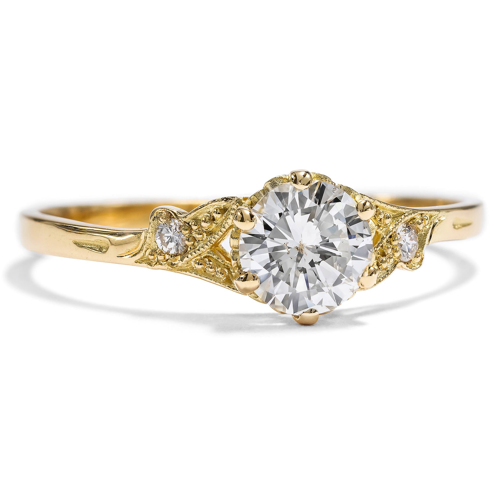 Zarter Ring mit 0,66 ct Top Wesselton Brillant aus unserer Werkstatt