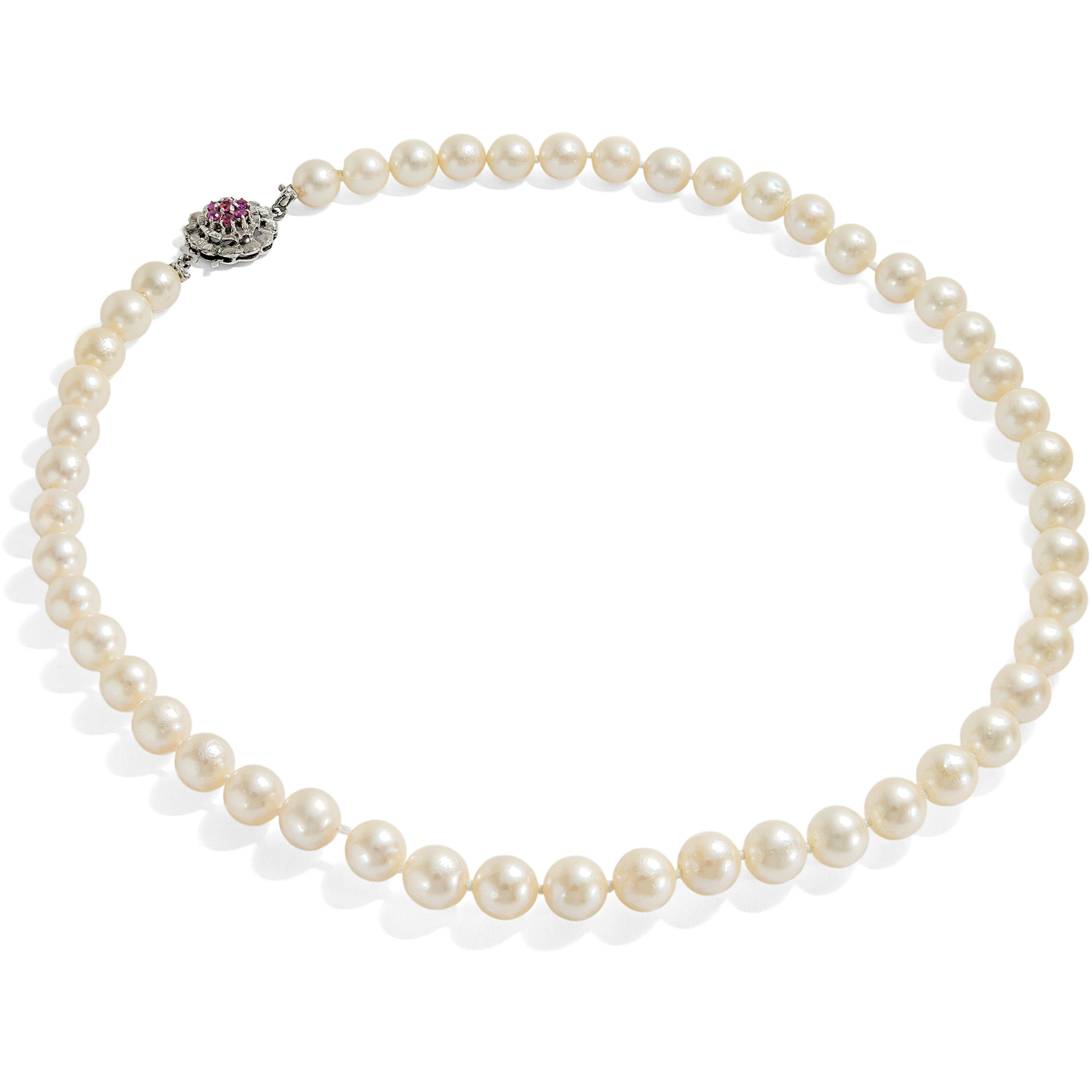 Strong pearl necklace with clasp in white gold & rubies, circa 1970