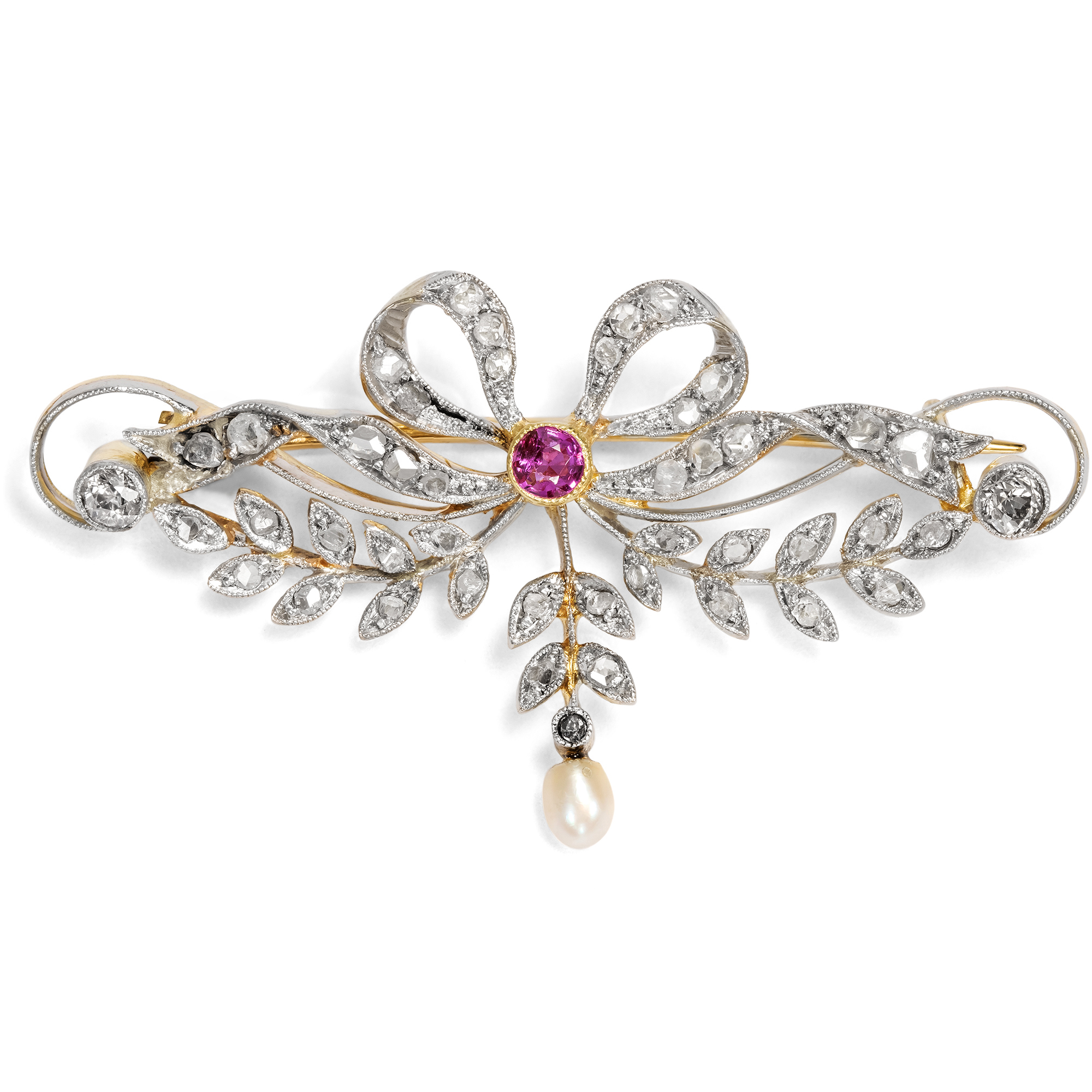 Brosche der Belle Époque mit Diamanten & Rubin, England um 1905 Brosche der Belle Époque mit Diamanten & Rubin, England um 1905