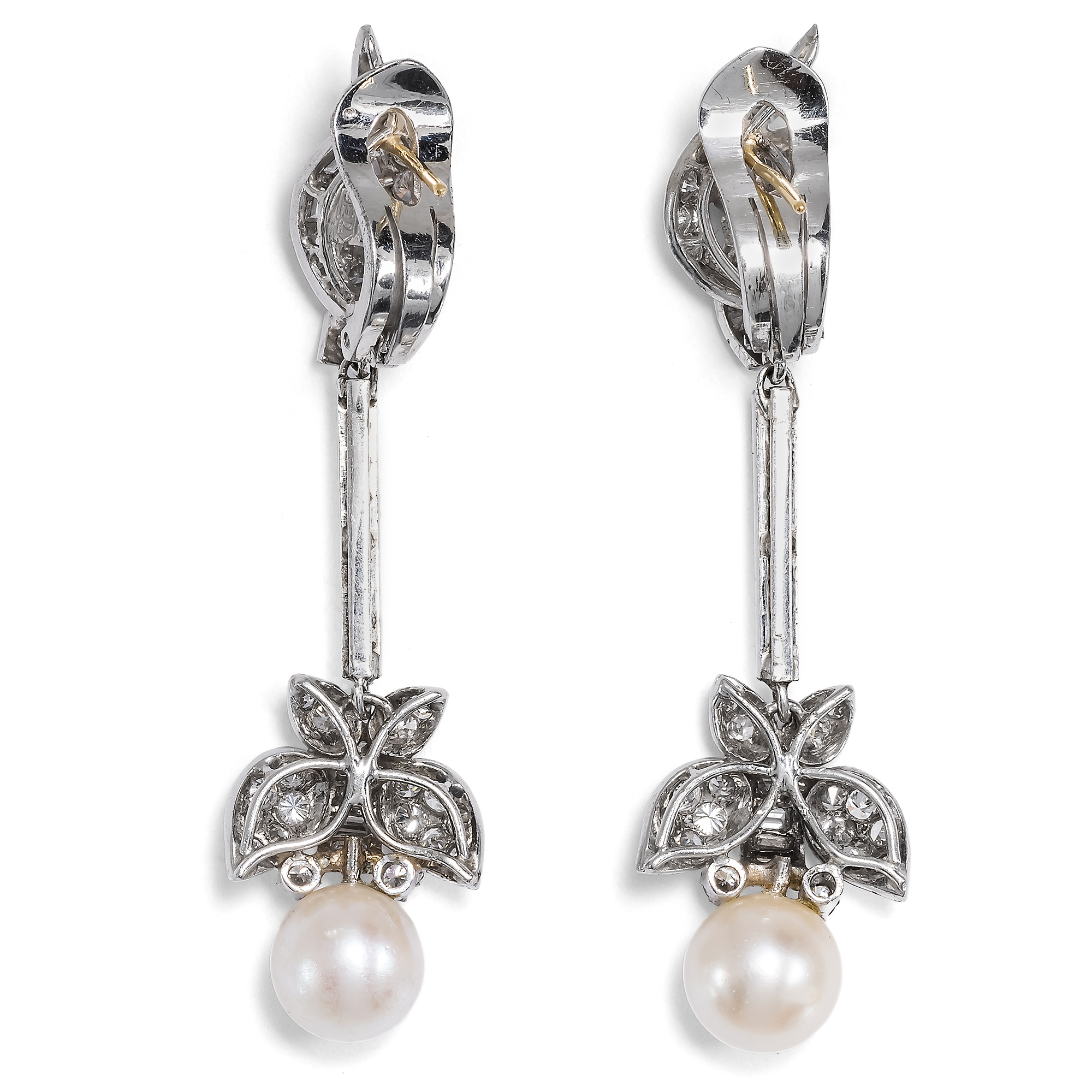 Glamorous Midcentury Earrings with Pearls & 2.10 ct Diamonds in White Gold, c. 1950s Glamorous Midcentury Earrings with Pearls & 2.10 ct Diamonds in White Gold, c. 1950s