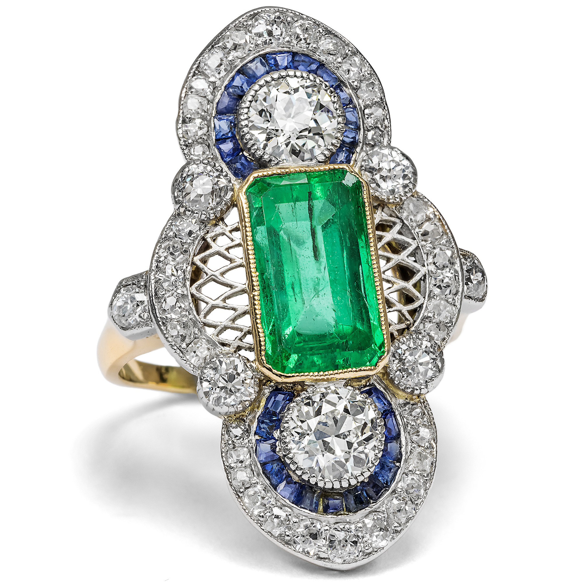 Magnificent Emerald, Sapphire and Diamond Ring in Platinum and Gold, c. 1915 Magnificent Emerald, Sapphire and Diamond Ring in Platinum and Gold, c. 1915
