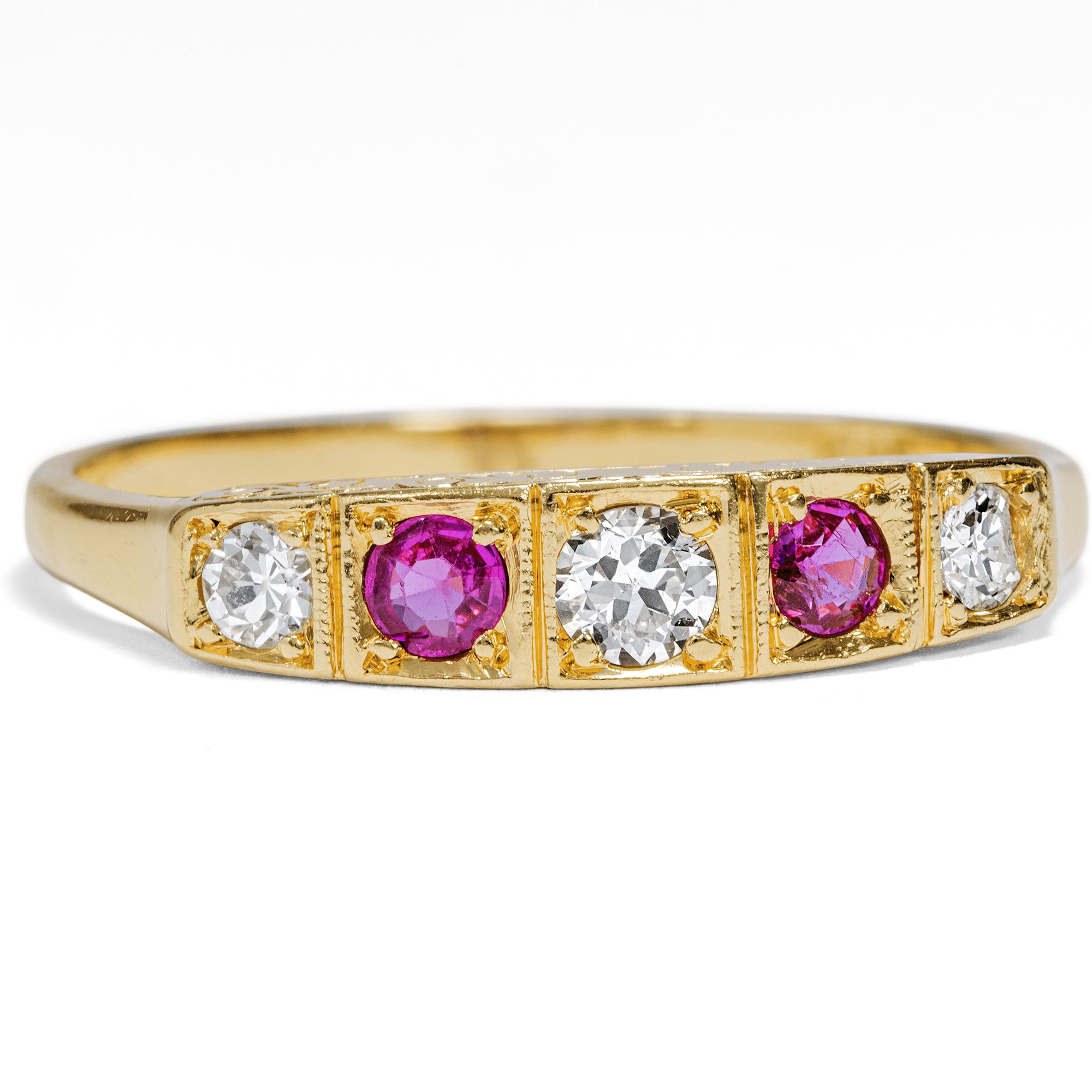 Antiker Ring mit Rubinen aus Burma & Diamanten in Gold, Deutschland um 1900