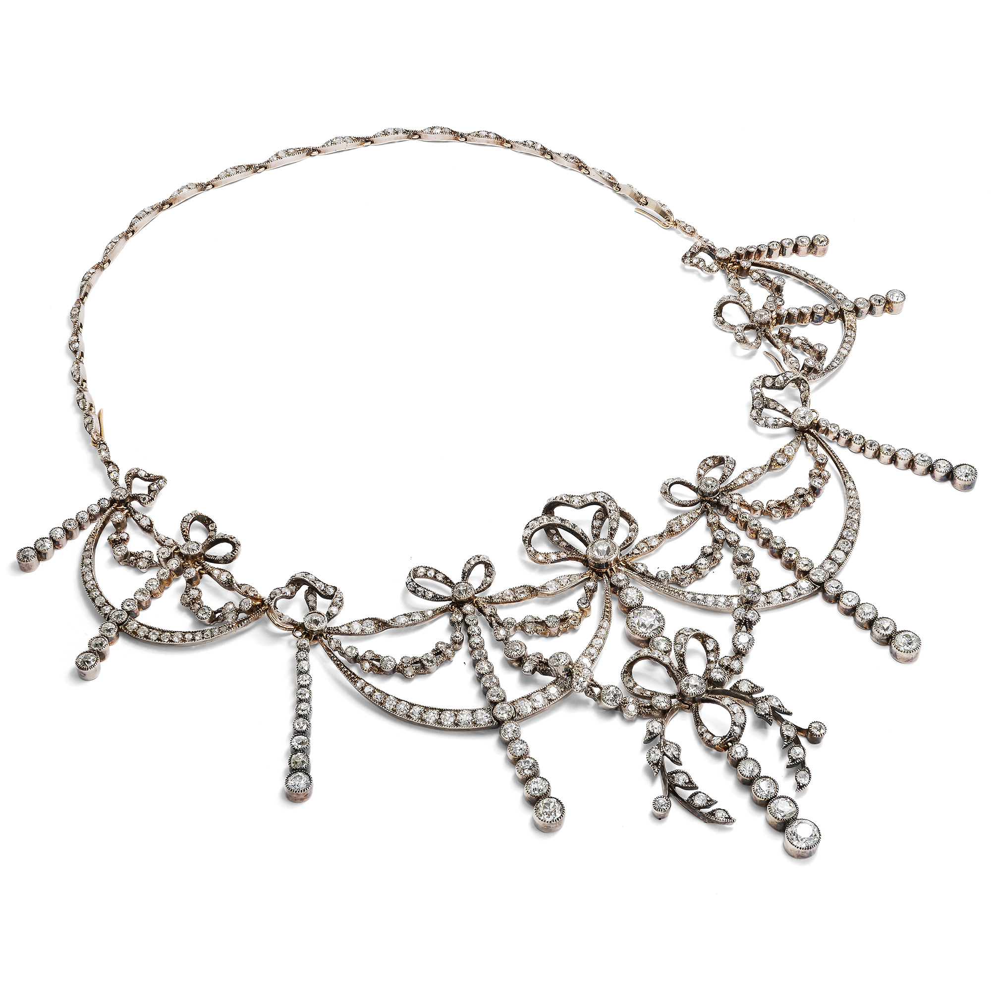 Prachtvolles Collier der Belle Époque mit 17,80 ct Diamanten in Silber & Gold, um 1905 Prachtvolles Collier der Belle Époque mit 17,80 ct Diamanten in Silber & Gold, um 1905