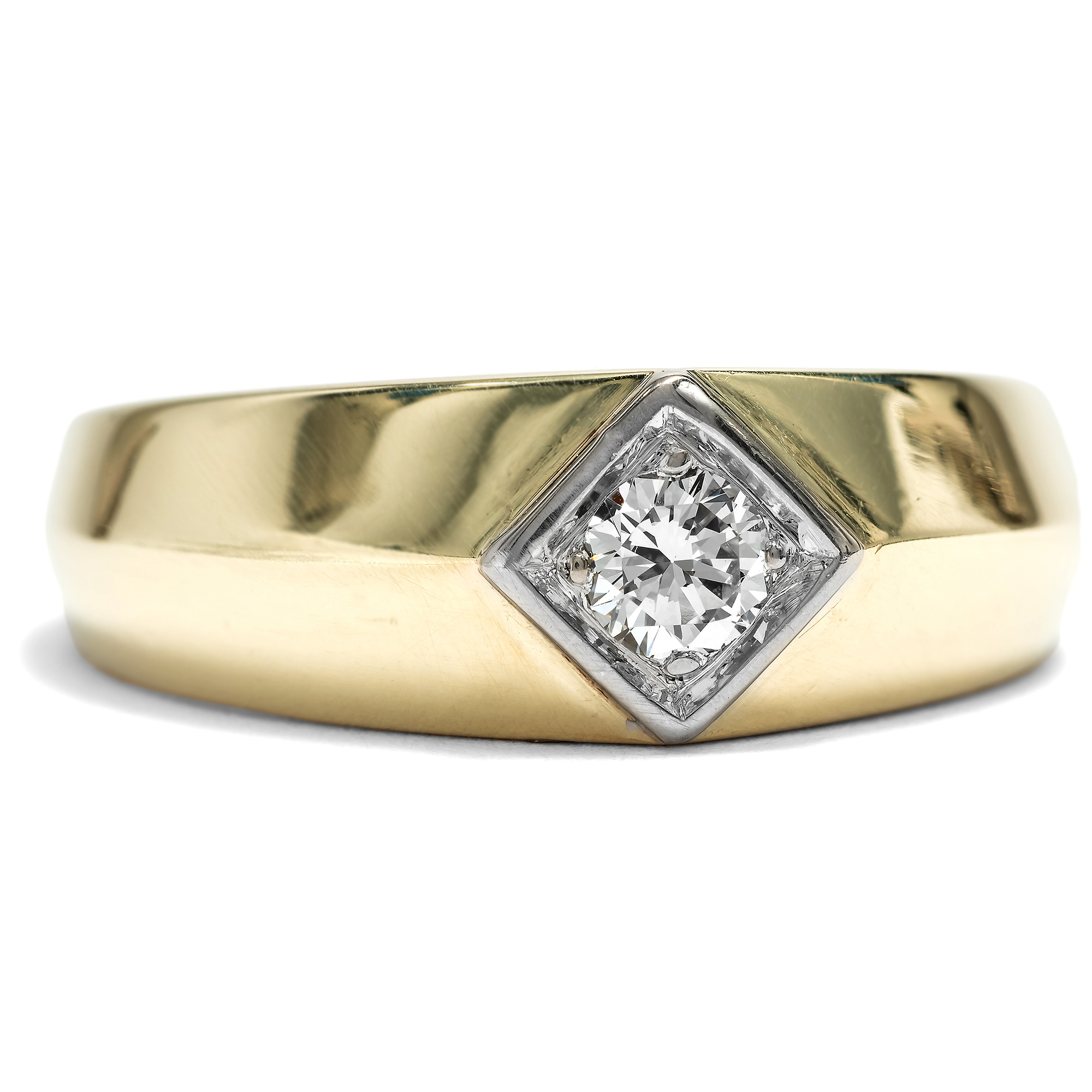 Striking Men's Ring With Brilliant-Cut Diamond Solitaire in Gold, Circa 1965