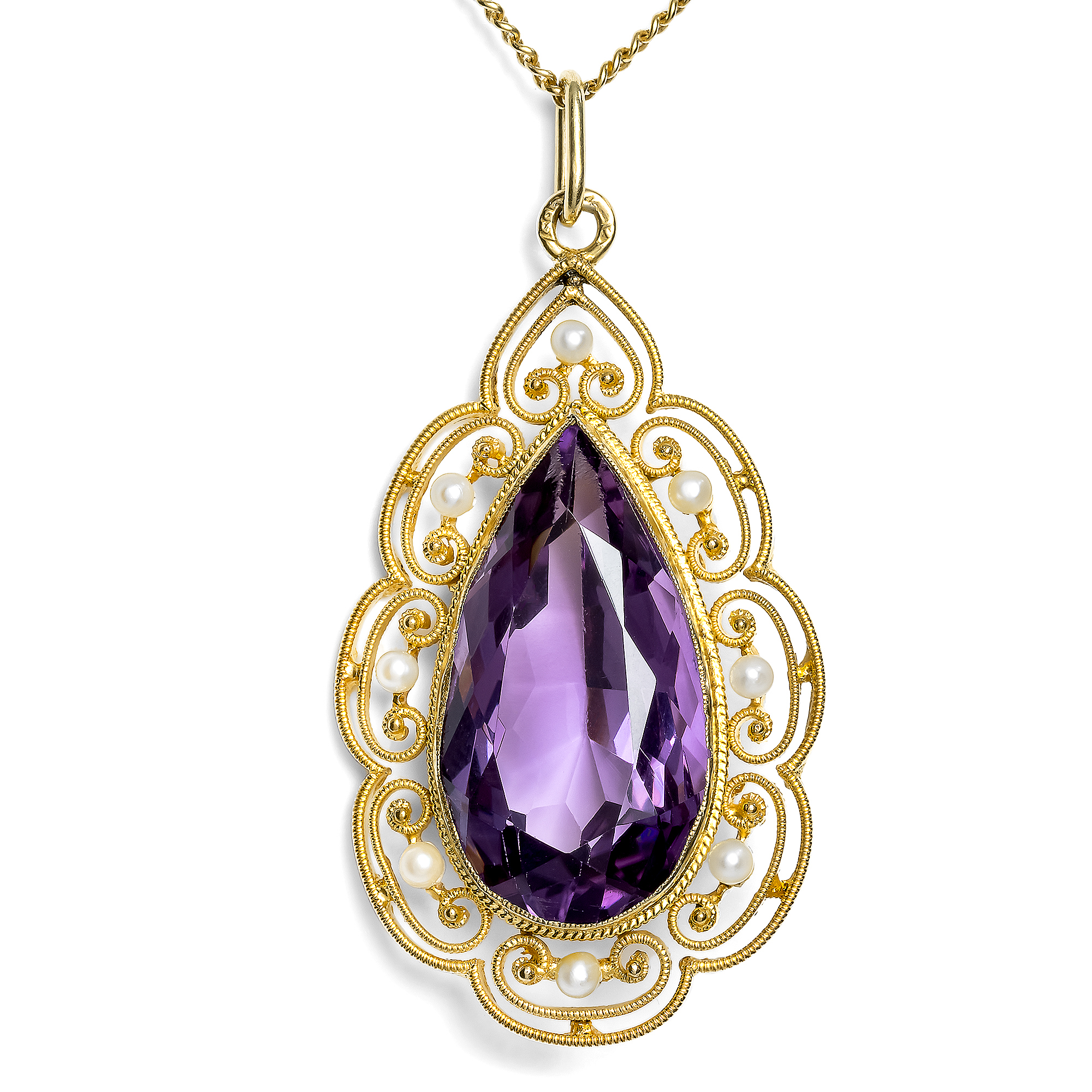 Charming Art Nouveau pendant with amethyst & pearls in gold, circa 1910