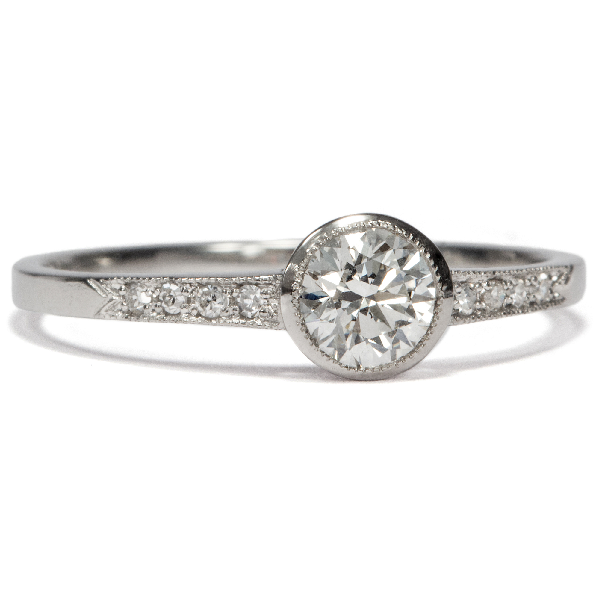 Fine Platinum Ring with vintage 0.41 ct Brilliant from Our Workshop