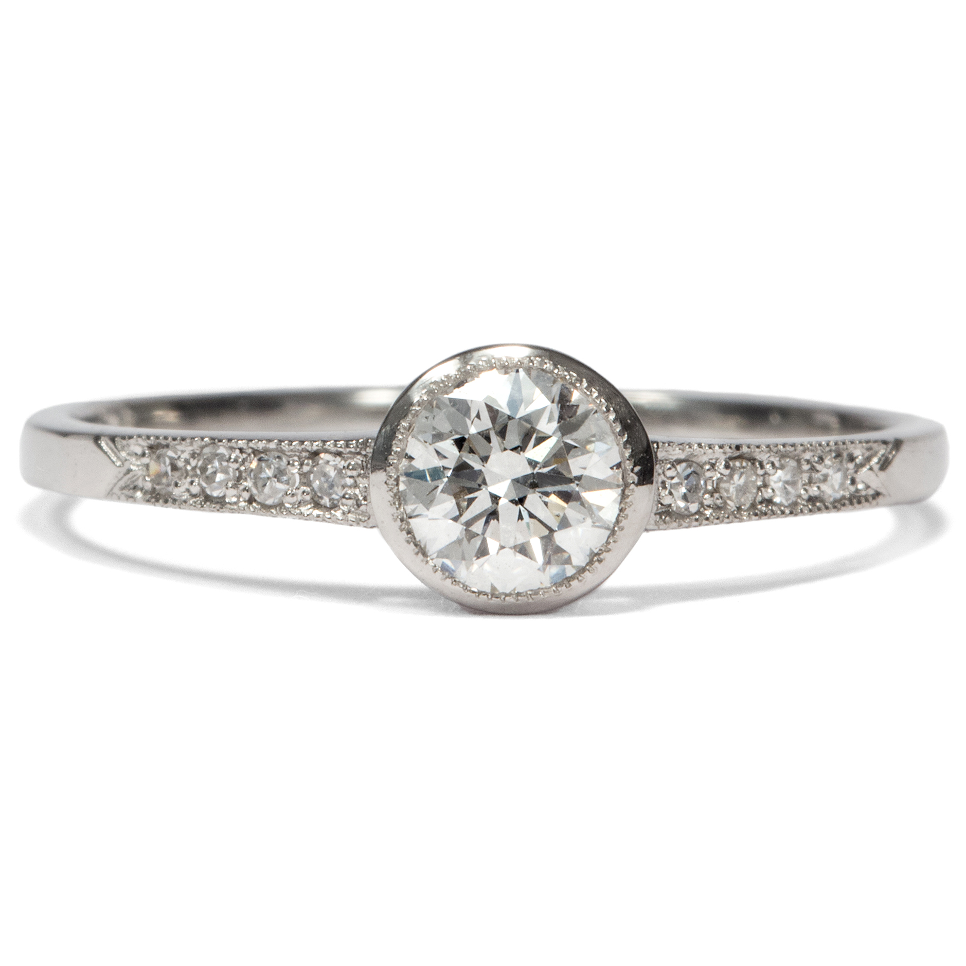 Fine Platinum Ring with vintage 0.41 ct Brilliant from Our Workshop