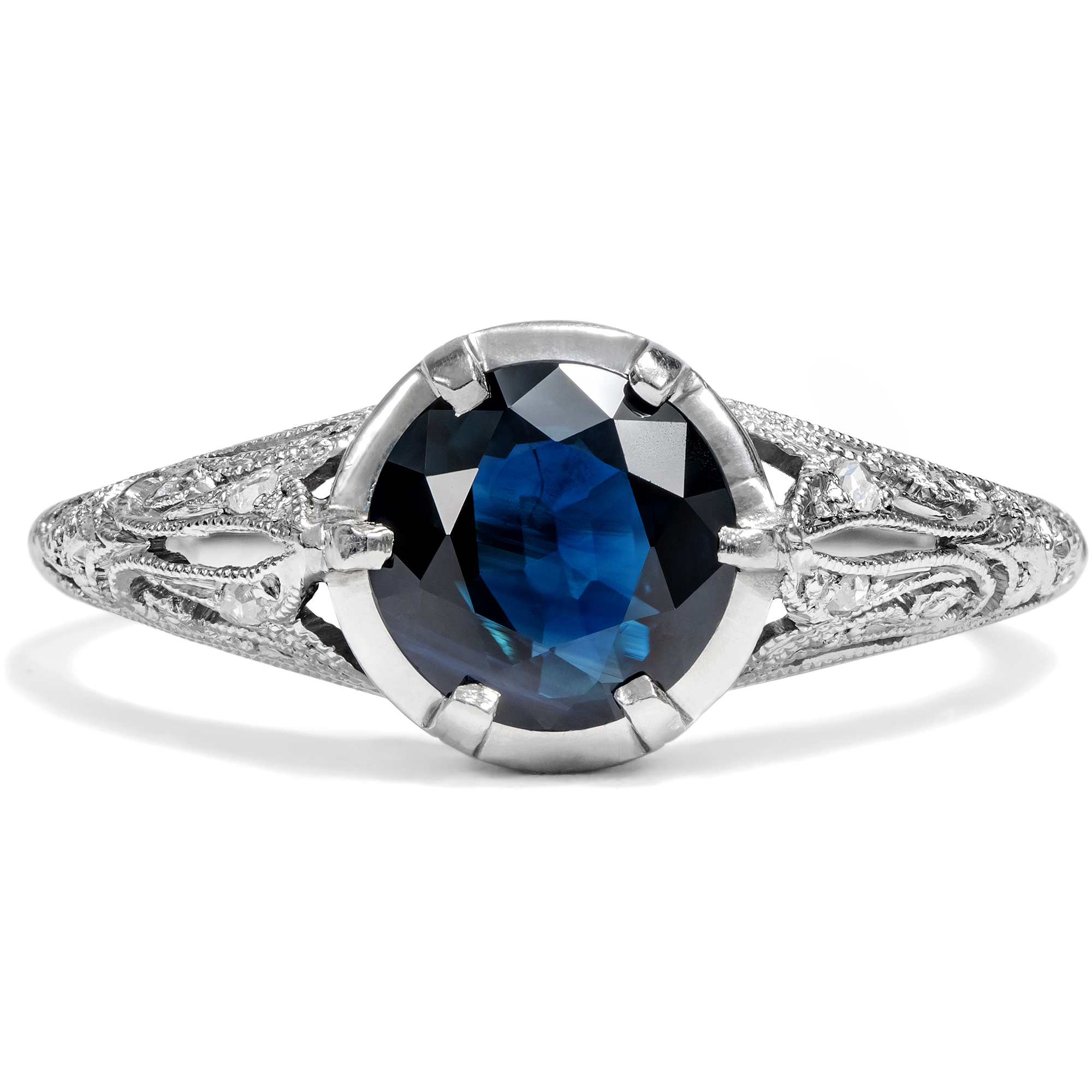 Eleganter Ring aus Platin mit Saphir & Diamanten, um 1925 & später Eleganter Ring aus Platin mit Saphir & Diamanten, um 1925 & später