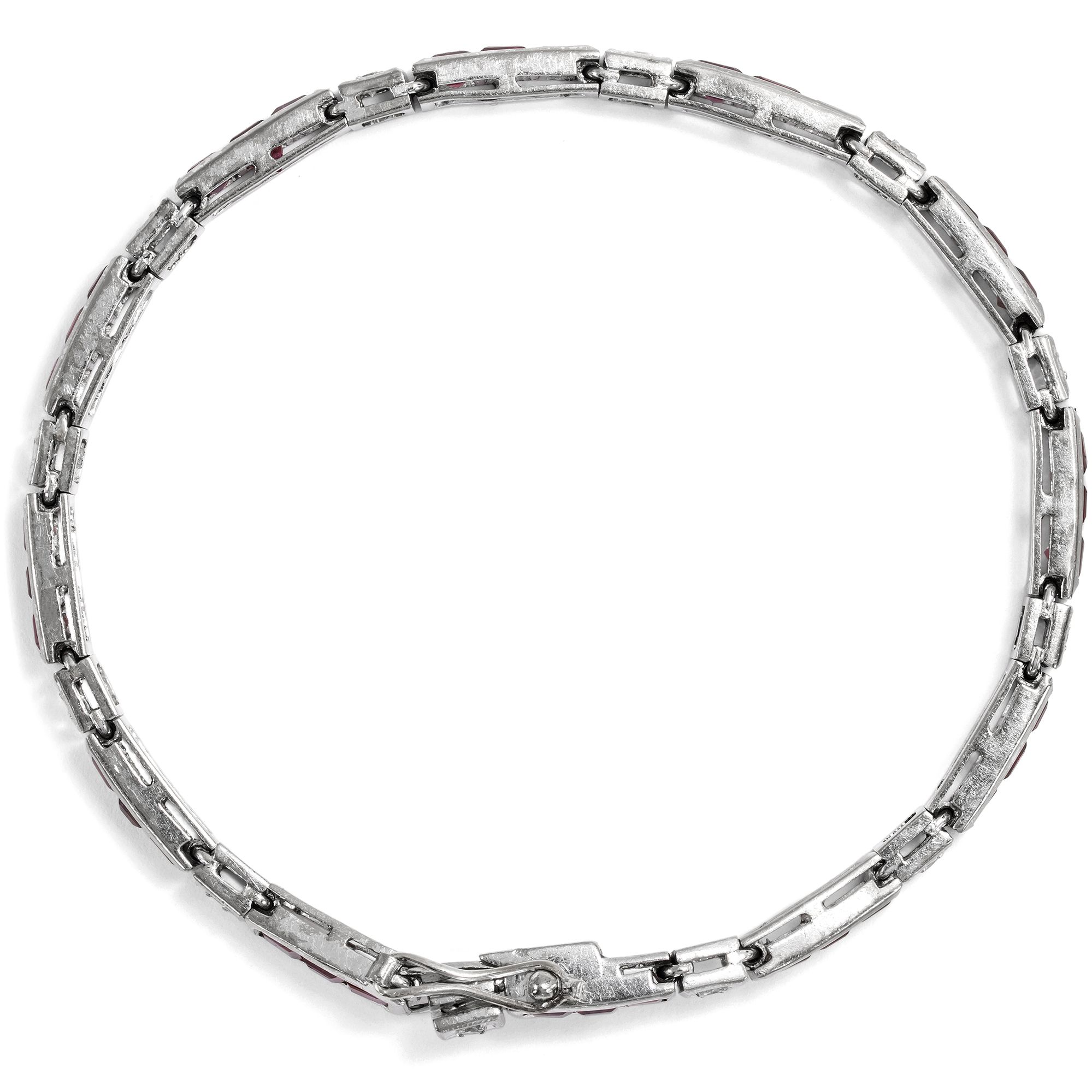 Hochwertiges Armband mit Rubinen & Diamanten in Weißgold, um 1970 Hochwertiges Armband mit Rubinen & Diamanten in Weißgold, um 1970