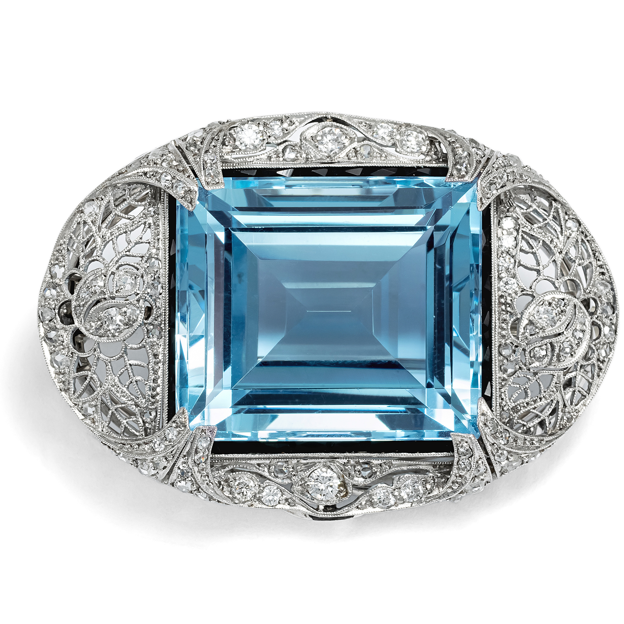 Large Pendant-Brooch with Excellent Aquamarine in Platinum, c. 1925 Large Pendant-Brooch with Excellent Aquamarine in Platinum, c. 1925