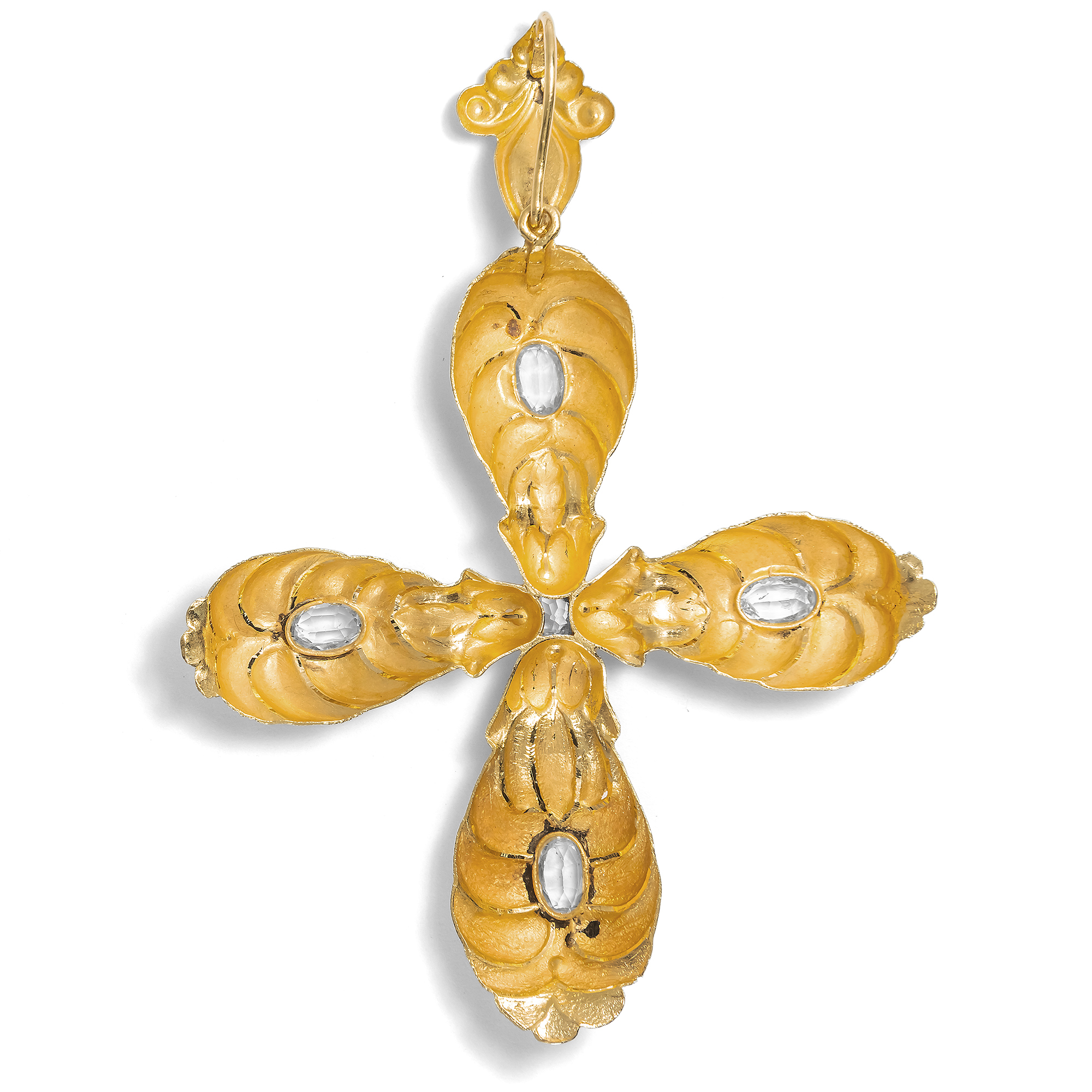 Großes Kreuz als Anhänger mit Aquamarinen in Gold, um 1835 Großes Kreuz als Anhänger mit Aquamarinen in Gold, um 1835