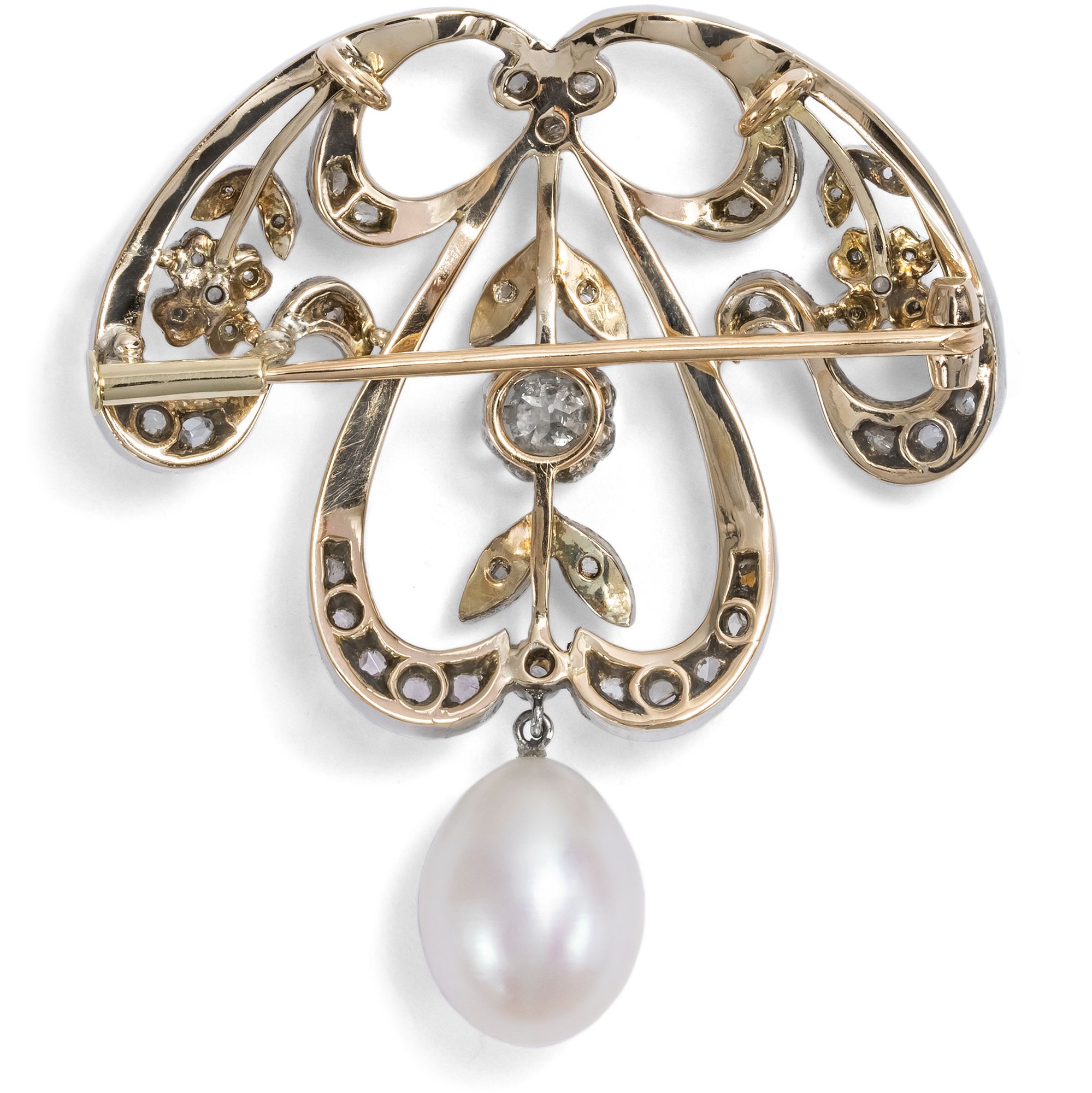Elegant Art Nouveau Brooch with Diamonds & Pearl in Silver on Gold, c. 1900 Elegant Art Nouveau Brooch with Diamonds & Pearl in Silver on Gold, c. 1900