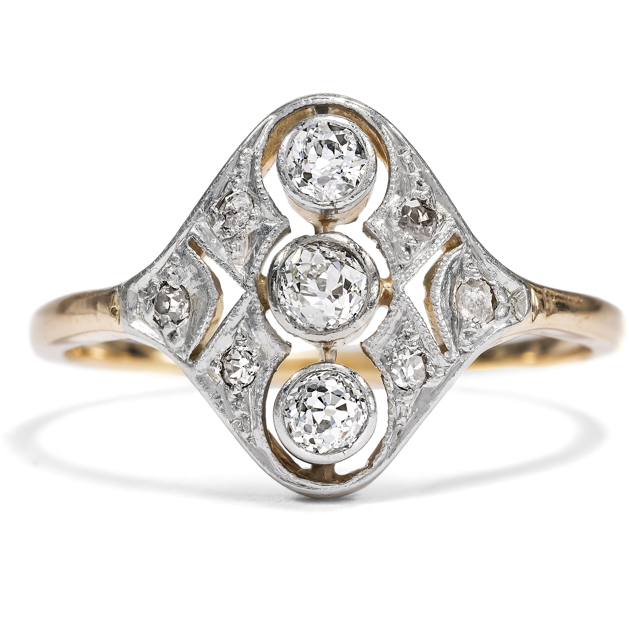 First-class Belle Époque Ring With Diamonds in Gold & Platinum, Circa 1910