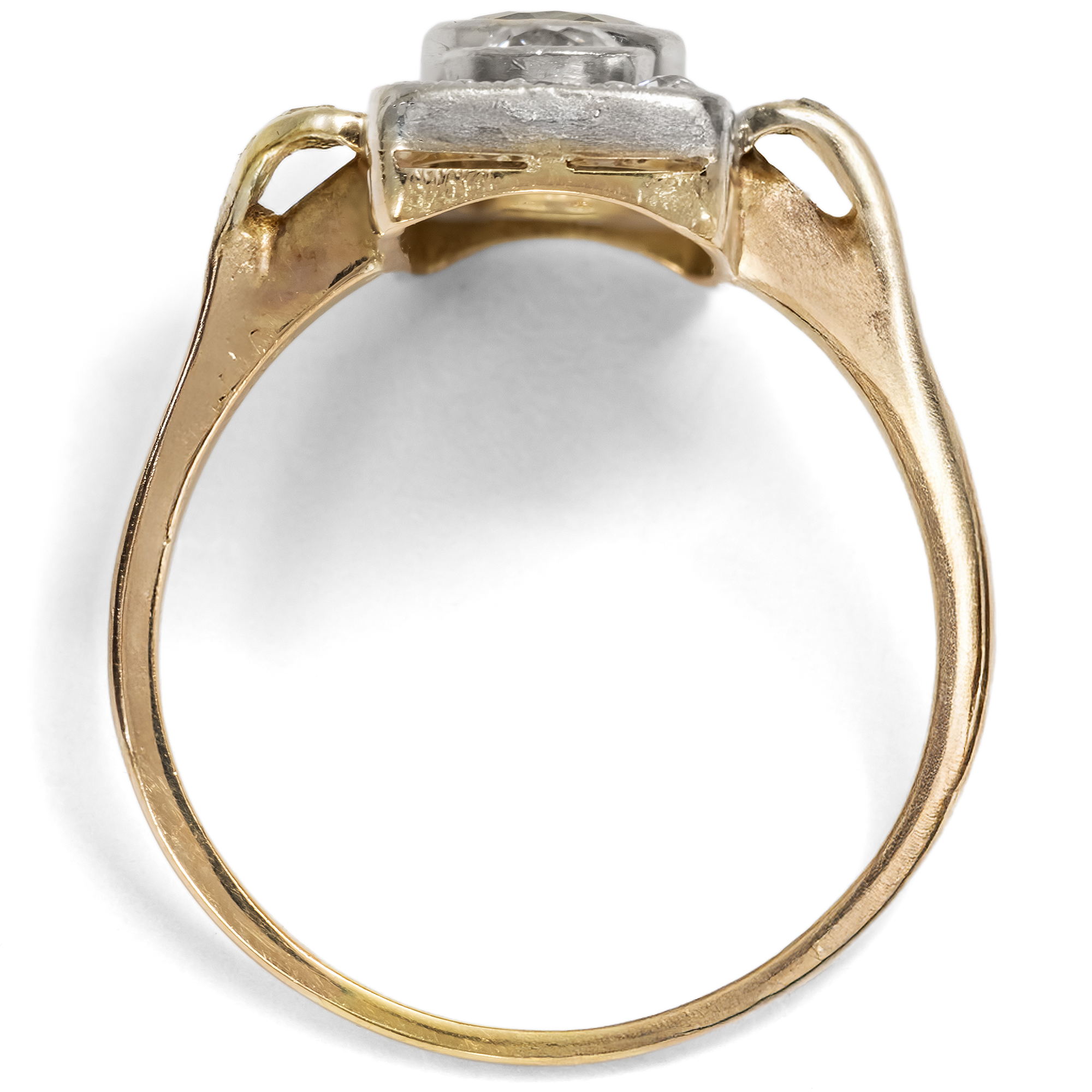 Antiker Ring aus Gold & Silber mit Saphir & Diamanten, um 1920 Antiker Ring aus Gold & Silber mit Saphir & Diamanten, um 1920