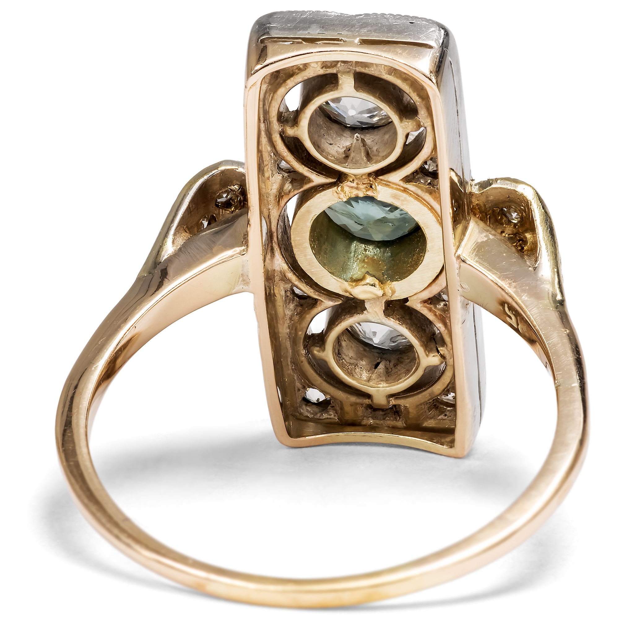 Antiker Ring aus Gold & Silber mit Saphir & Diamanten, um 1920 Antiker Ring aus Gold & Silber mit Saphir & Diamanten, um 1920