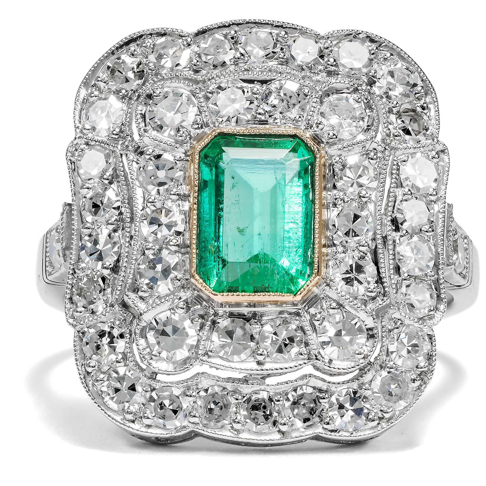 Zeitloser Ring des Art Déco mit Smaragd aus Kolumbien & Diamanten, um 1930 Zeitloser Ring des Art Déco mit Smaragd aus Kolumbien & Diamanten, um 1930
