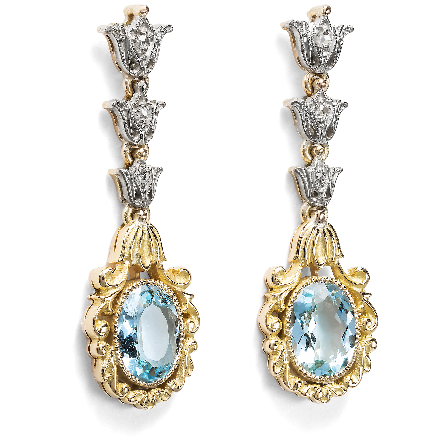 Opulente Ohrhänger mit Aquamarinen & Diamanten in Gold, um 1935 Opulente Ohrhänger mit Aquamarinen & Diamanten in Gold, um 1935