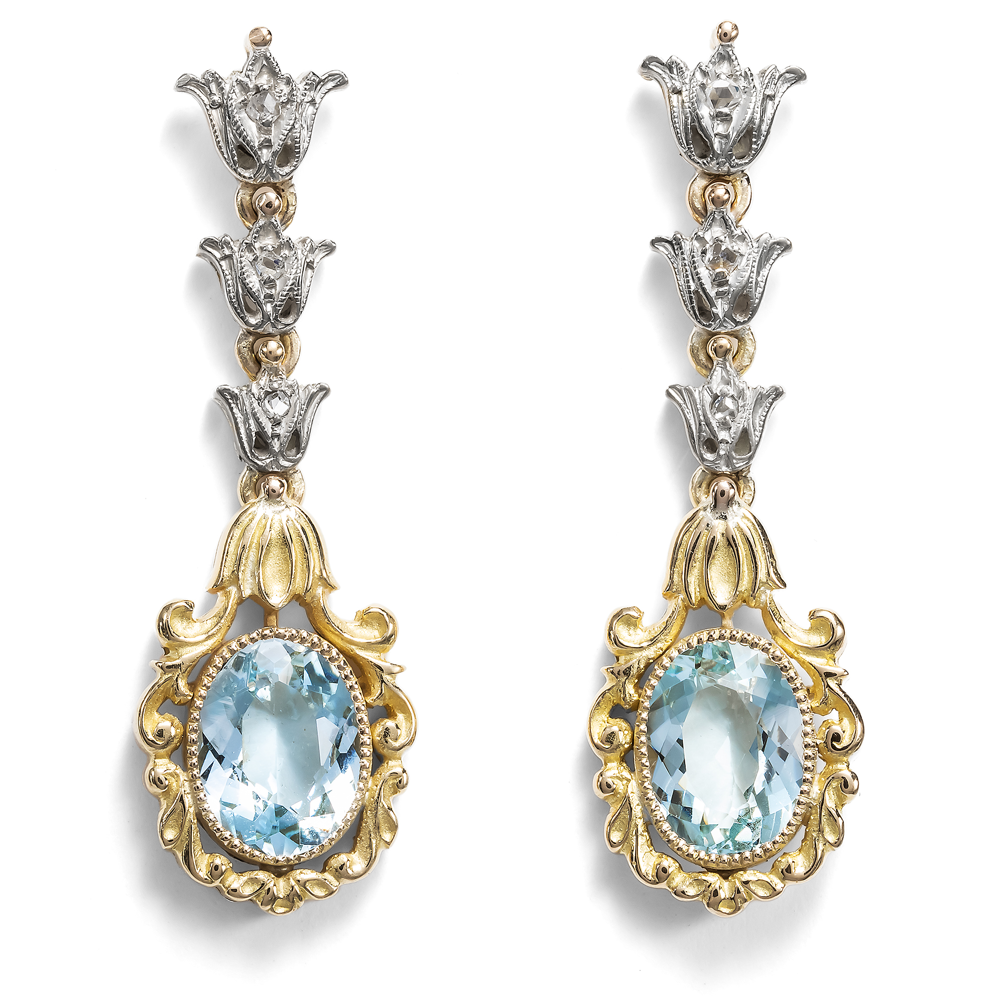 Opulente Ohrhänger mit Aquamarinen & Diamanten in Gold, um 1935 Opulente Ohrhänger mit Aquamarinen & Diamanten in Gold, um 1935