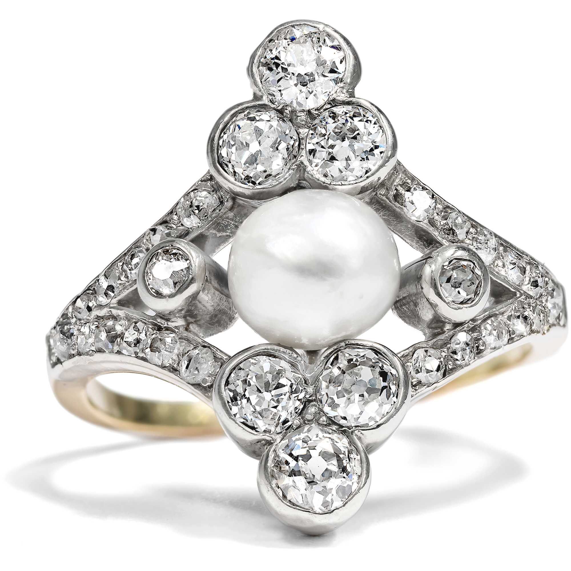 Beautiful Belle Époque Ring with Diamonds and Oriental Pearl, c. 1900 Beautiful Belle Époque Ring with Diamonds and Oriental Pearl, c. 1900