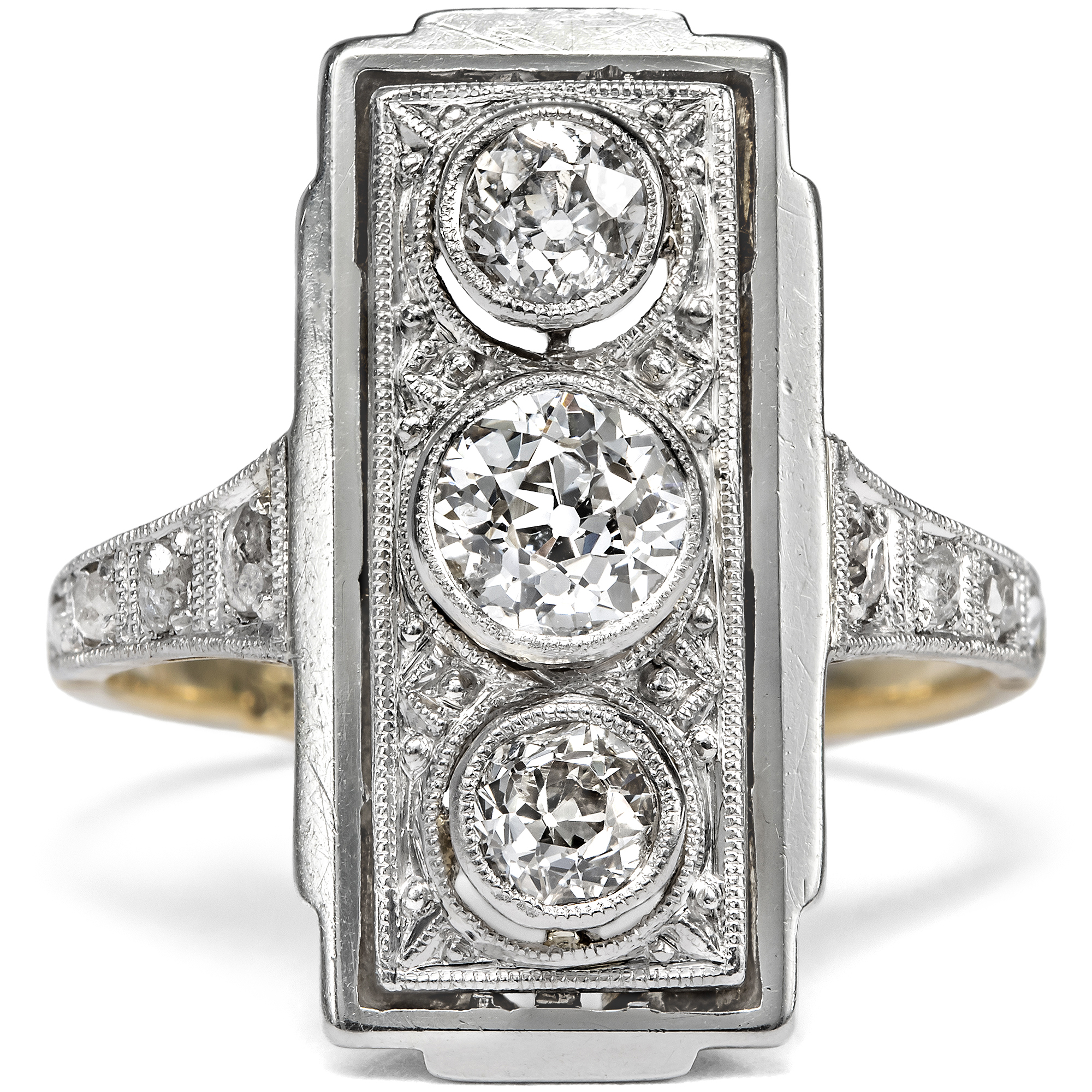 Luxuriöser „Trilogie“-Ring des Art Déco aus Platin & Diamanten, um 1930 Luxuriöser „Trilogie“-Ring des Art Déco aus Platin & Diamanten, um 1930