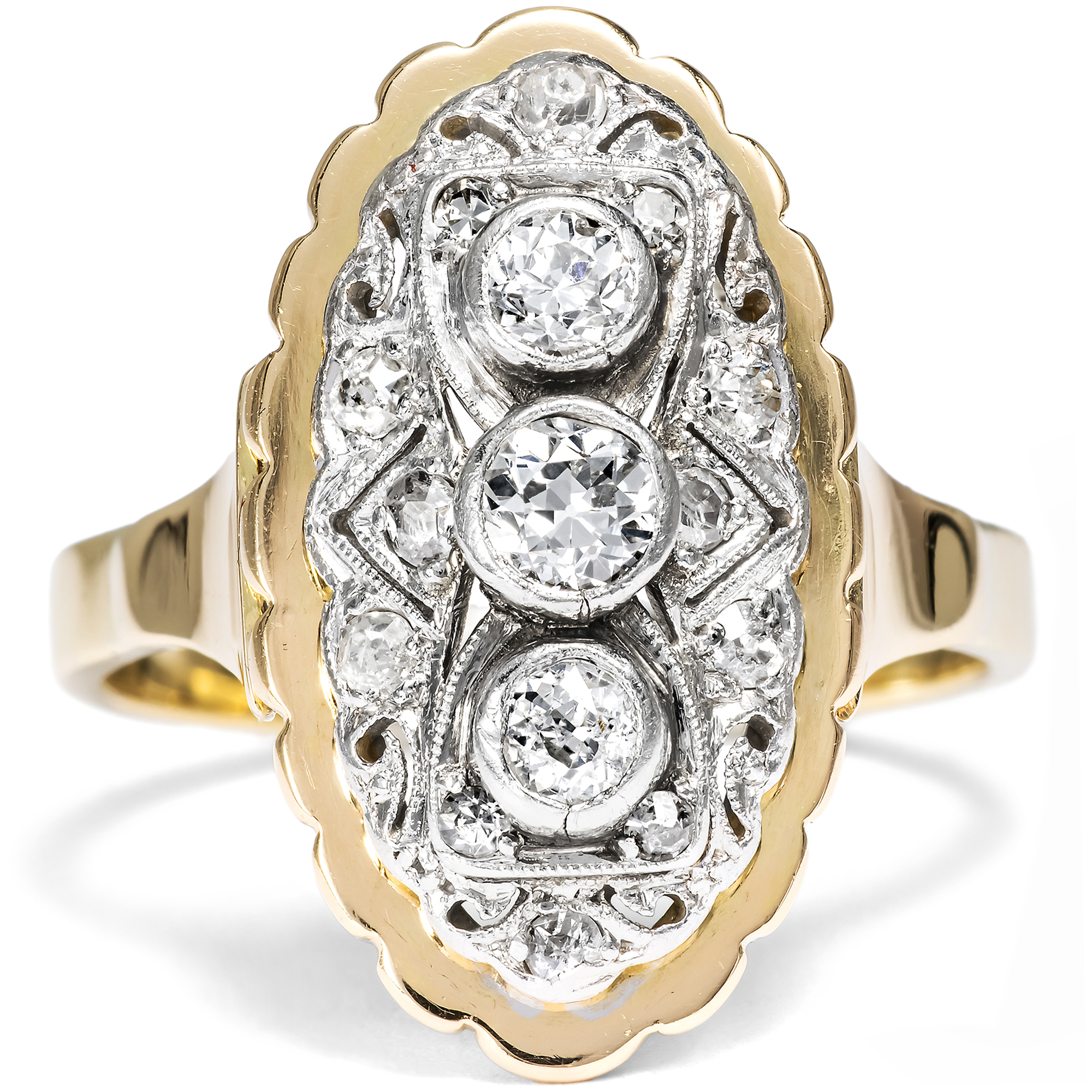 Ungewöhnlicher Ring mit älterem Zierstück, Deutschland um 1955 Ungewöhnlicher Ring mit älterem Zierstück, Deutschland um 1955