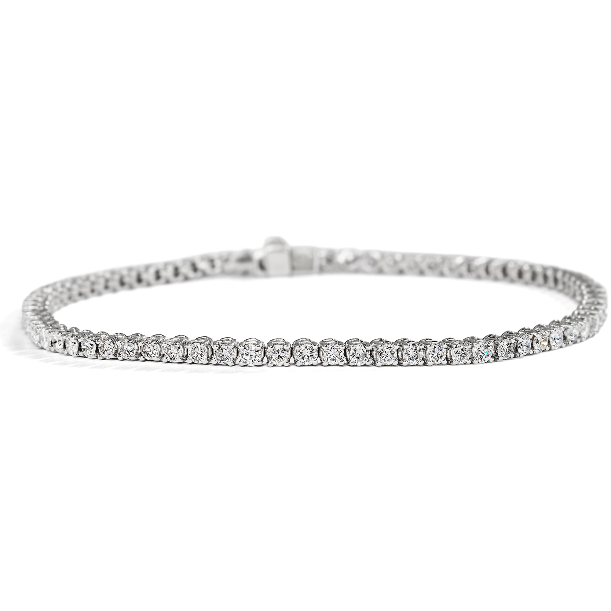 Classic Tennis Bracelet with 2.90 ct Vintage Diamonds in White Gold, from our Workshop Classic Tennis Bracelet with 2.90 ct Vintage Diamonds in White Gold, from our Workshop
