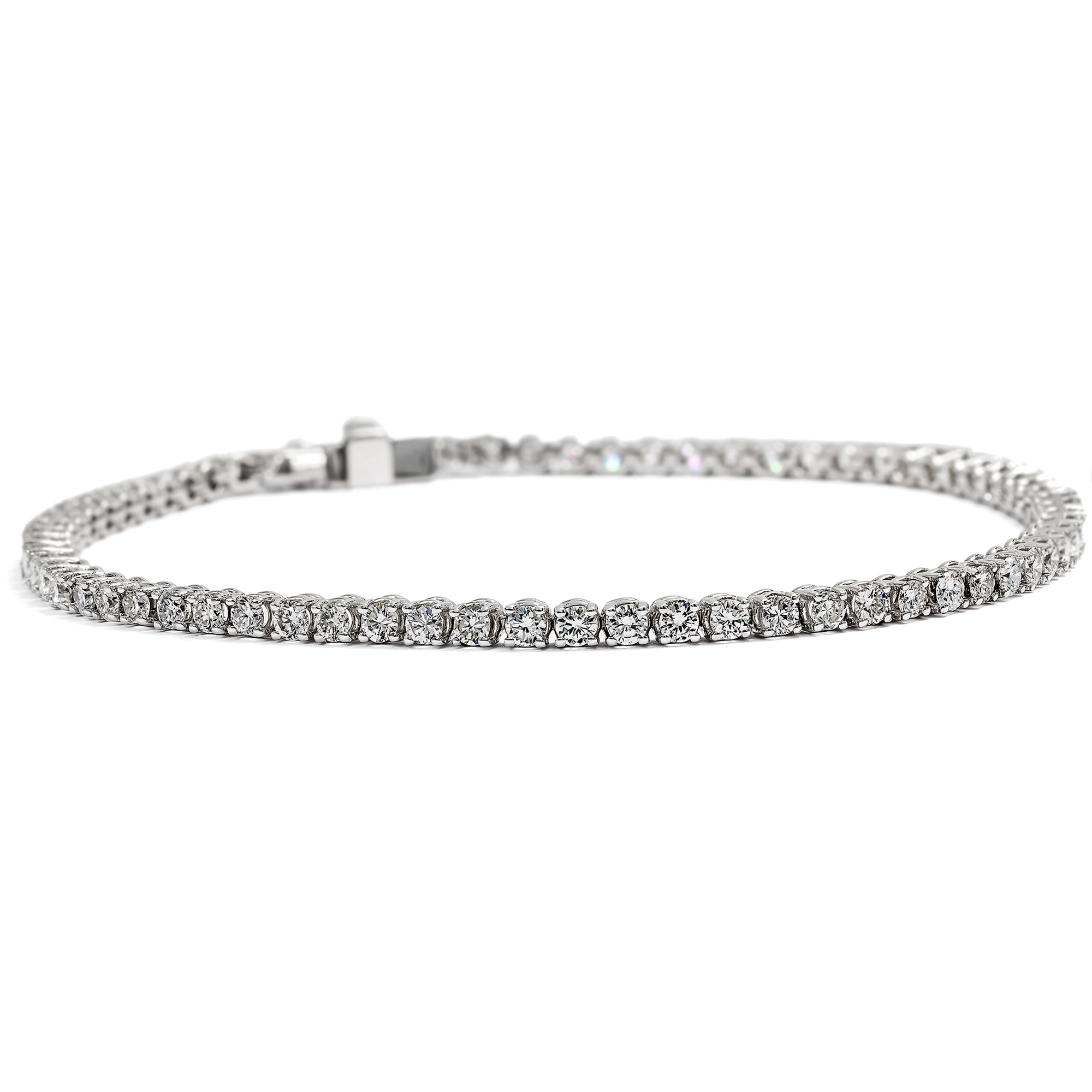 Klassisches Tennisarmband mit 2,85 ct vintage Brillanten in Weißgold, aus unserer Werkstatt Klassisches Tennisarmband mit 2,85 ct vintage Brillanten in Weißgold, aus unserer Werkstatt