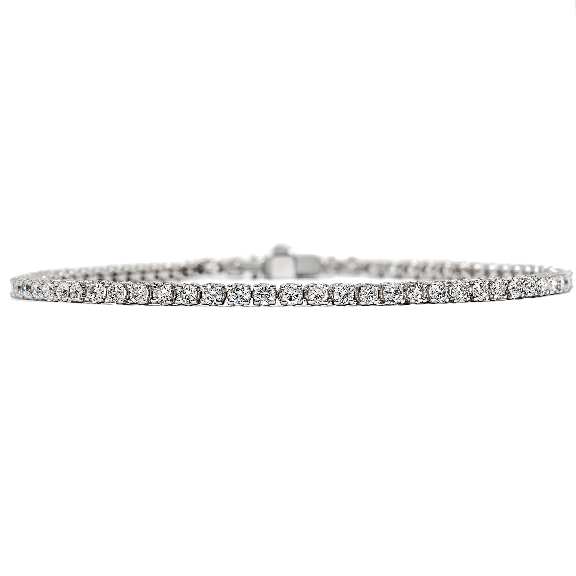 Klassisches Tennisarmband mit 2,85 ct vintage Brillanten in Weißgold, aus unserer Werkstatt Klassisches Tennisarmband mit 2,85 ct vintage Brillanten in Weißgold, aus unserer Werkstatt