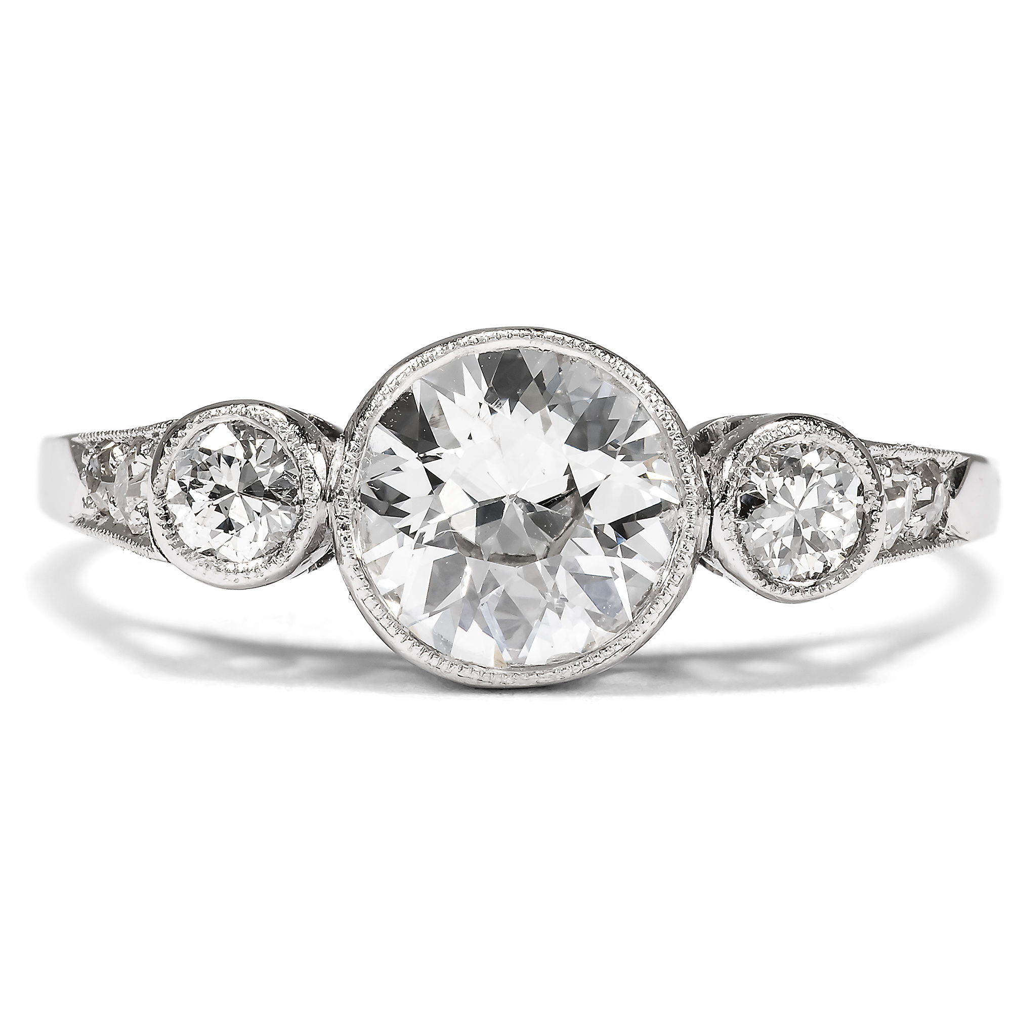 Antique Trilogy Ring with Marvellous Diamonds in Platinum & White Gold, c. 1930 Antique Trilogy Ring with Marvellous Diamonds in Platinum & White Gold, c. 1930