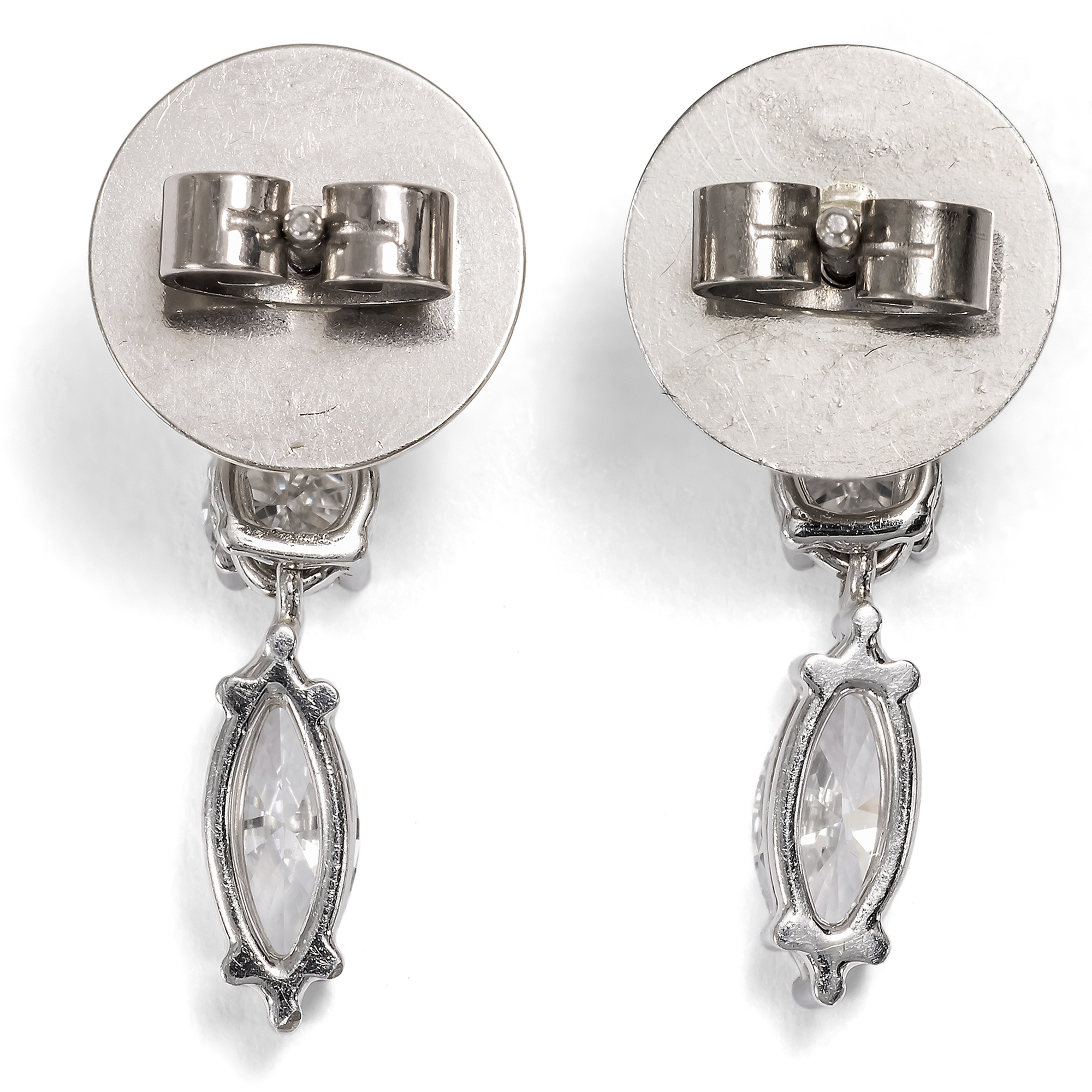 Funkelnde Ohrringe mit Diamanten im Navette- & Brillantschliff in Weißgold, um 1985 Funkelnde Ohrringe mit Diamanten im Navette- & Brillantschliff in Weißgold, um 1985