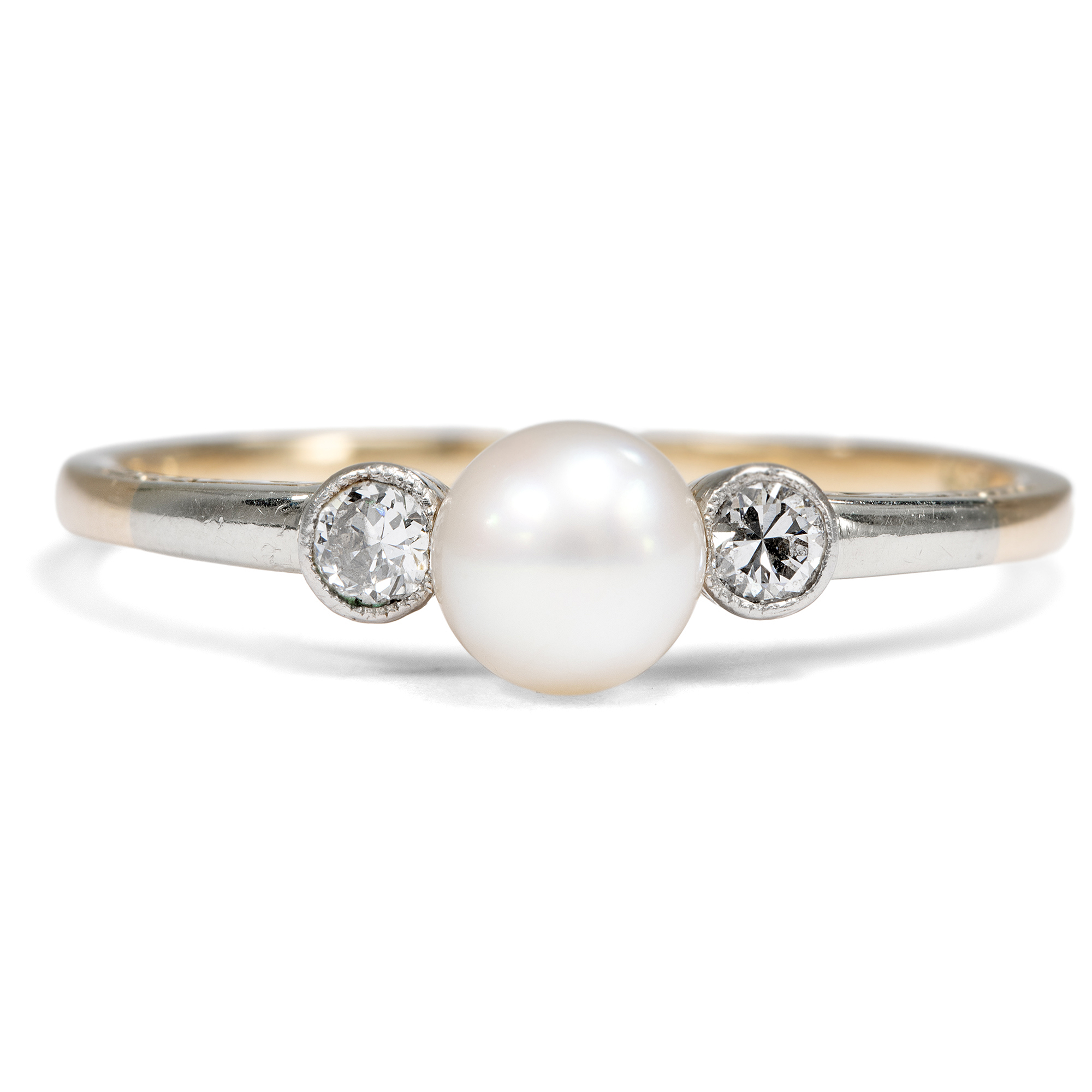Antiker Ring aus Gold & Platin mit Diamanten & Perle, um 1910 Antiker Ring aus Gold & Platin mit Diamanten & Perle, um 1910