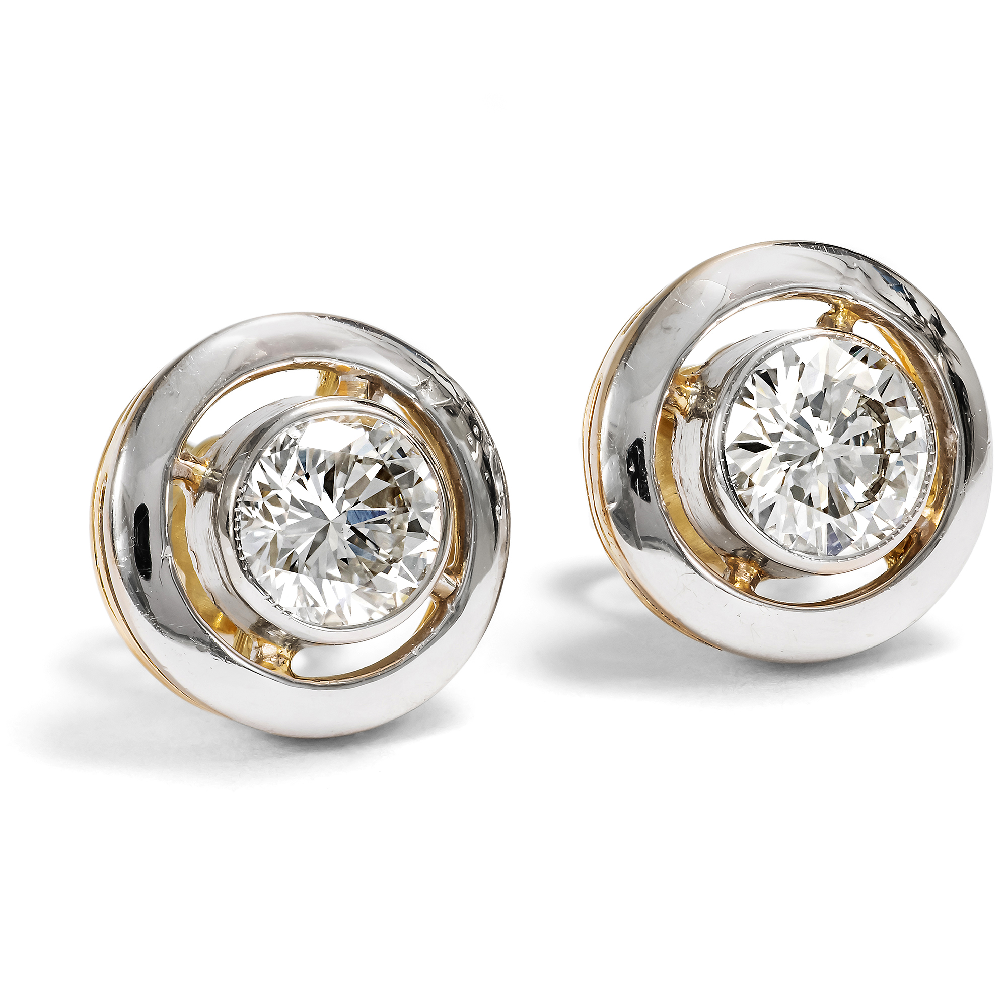 Elegant Stud Earrings With 1.15 ct Diamonds in White Gold, Circa 1950 Elegant Stud Earrings With 1.15 ct Diamonds in White Gold, Circa 1950