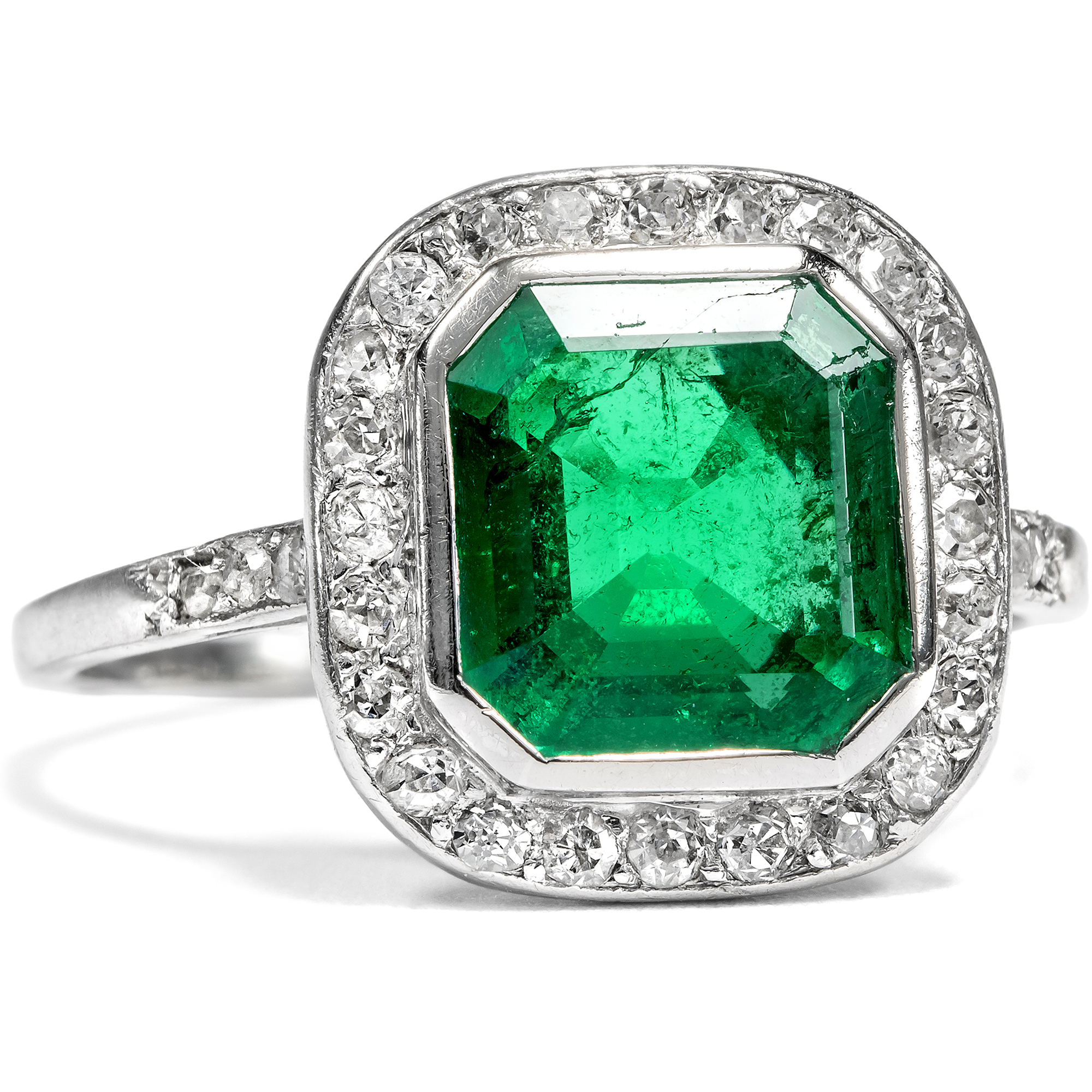Antiker Ring mit kolumbianischem Smaragd & Diamanten in Platin, um 1925 Antiker Ring mit kolumbianischem Smaragd & Diamanten in Platin, um 1925